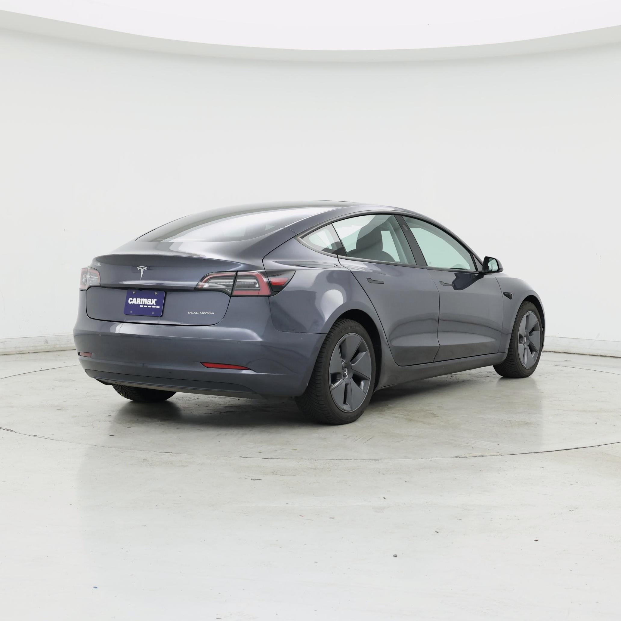 Thumbnail: 2022 Tesla Model 3 - 8
