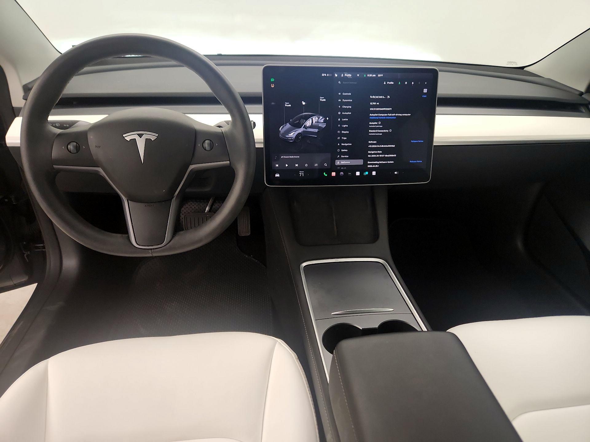 Thumbnail: 2023 Tesla Model 3 - 9