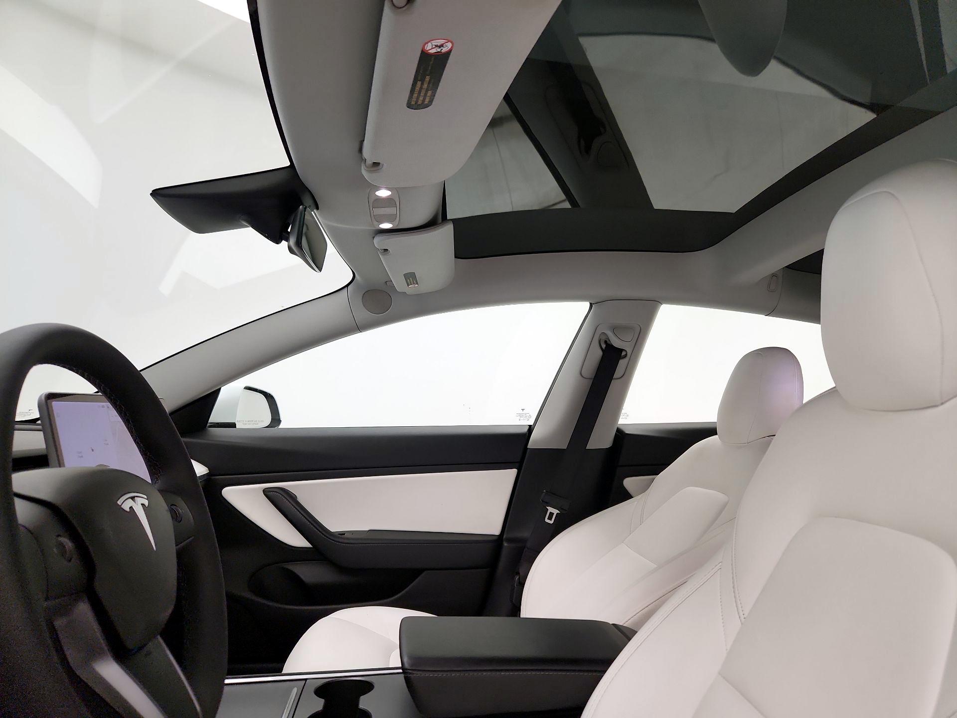 Thumbnail: 2021 Tesla Model 3 - 18