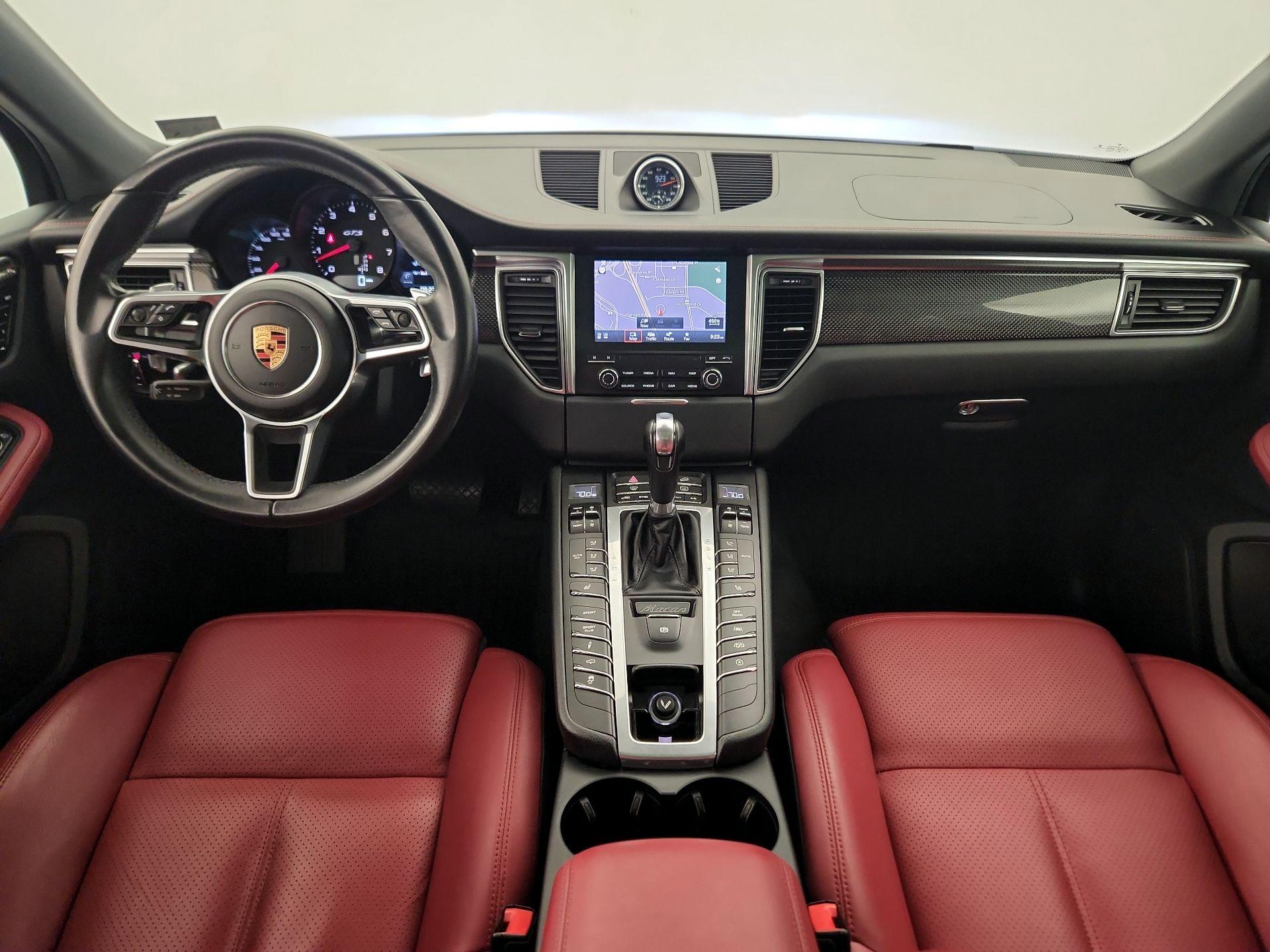 Thumbnail: 2018 Porsche Macan - 9