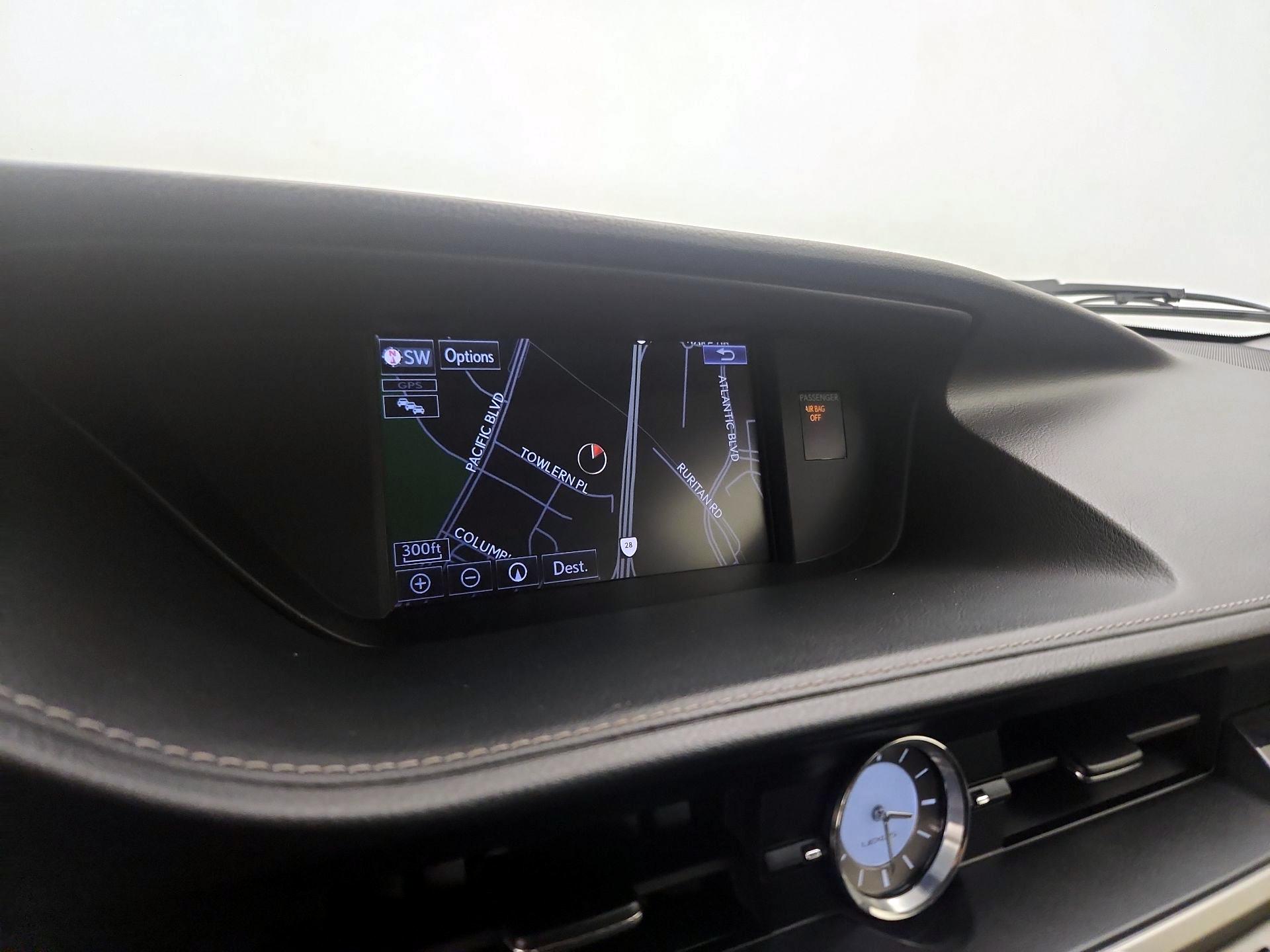 Thumbnail: 2016 Lexus ES - 14