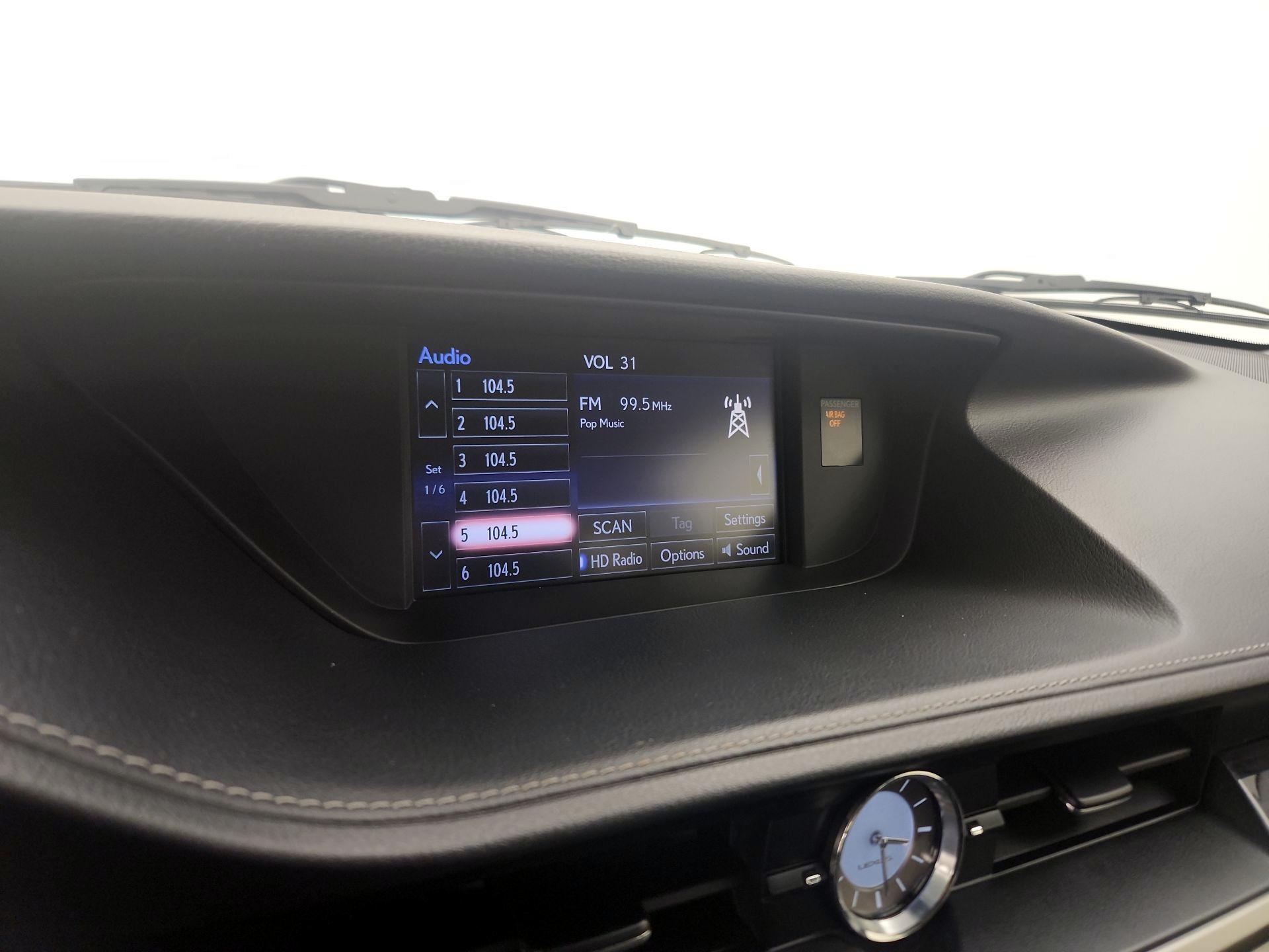 Thumbnail: 2016 Lexus ES - 16