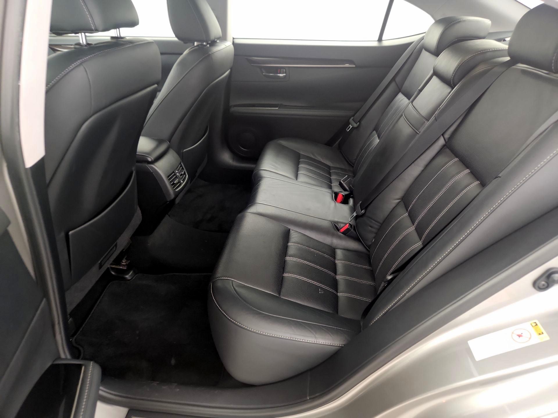 Thumbnail: 2016 Lexus ES - 20