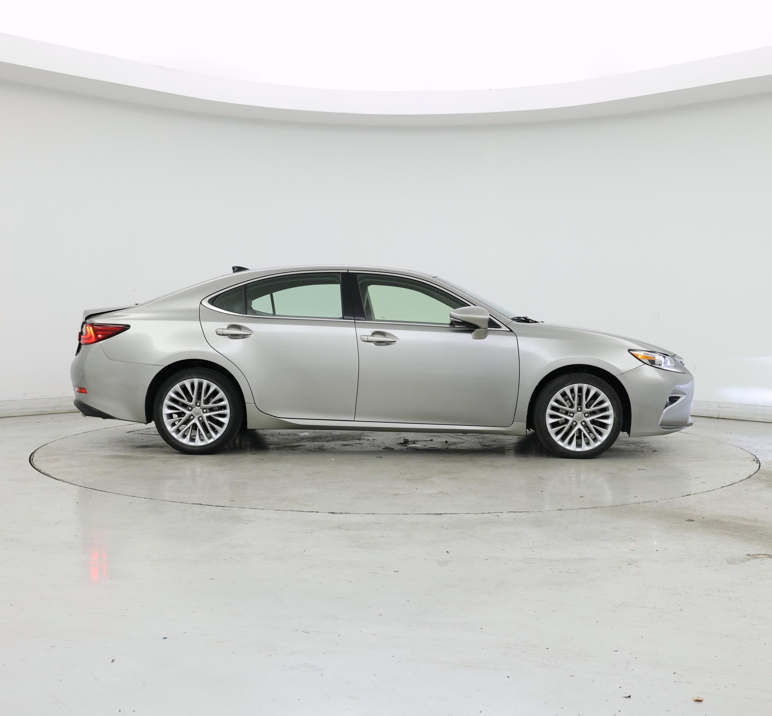 Thumbnail: 2016 Lexus ES - 7