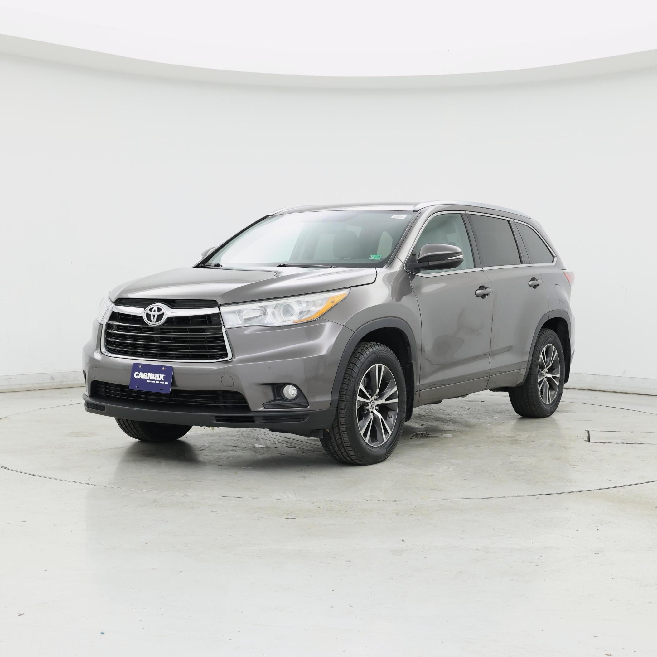 Thumbnail: 2016 Toyota Highlander - 4