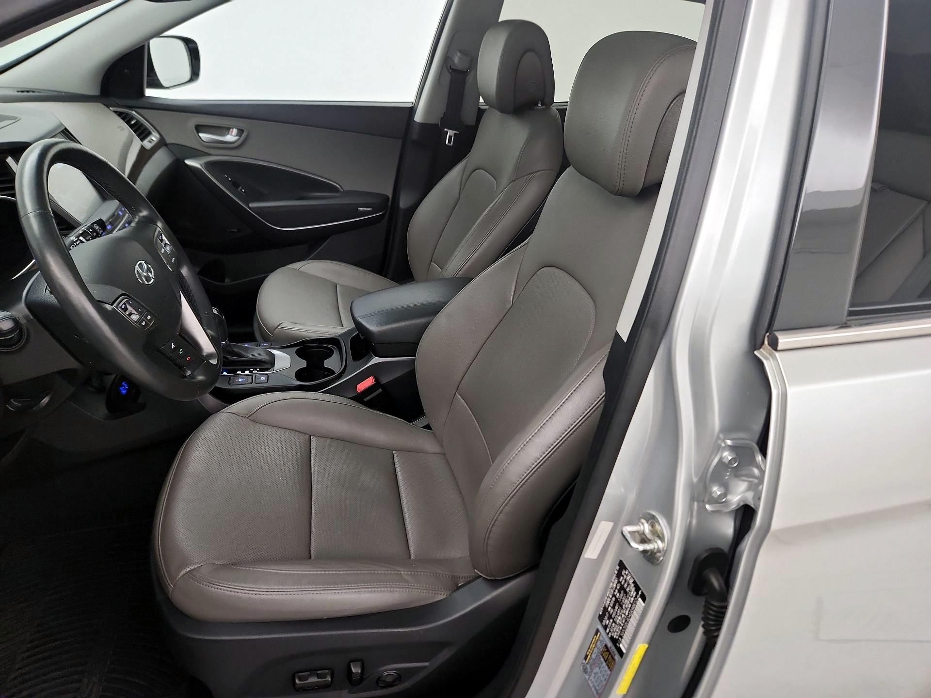 Thumbnail: 2017 Hyundai Santa Fe - 11