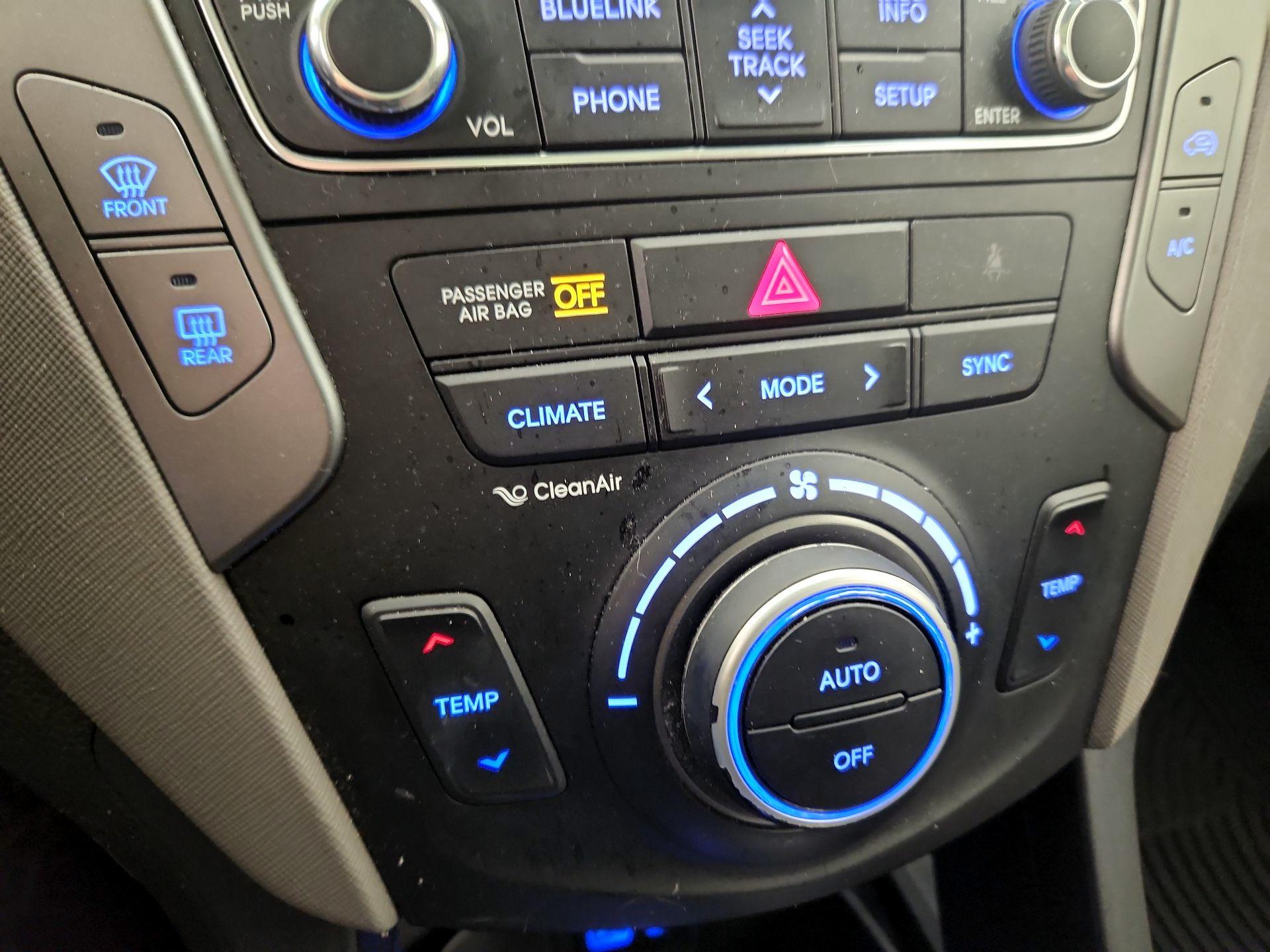 Thumbnail: 2017 Hyundai Santa Fe - 17