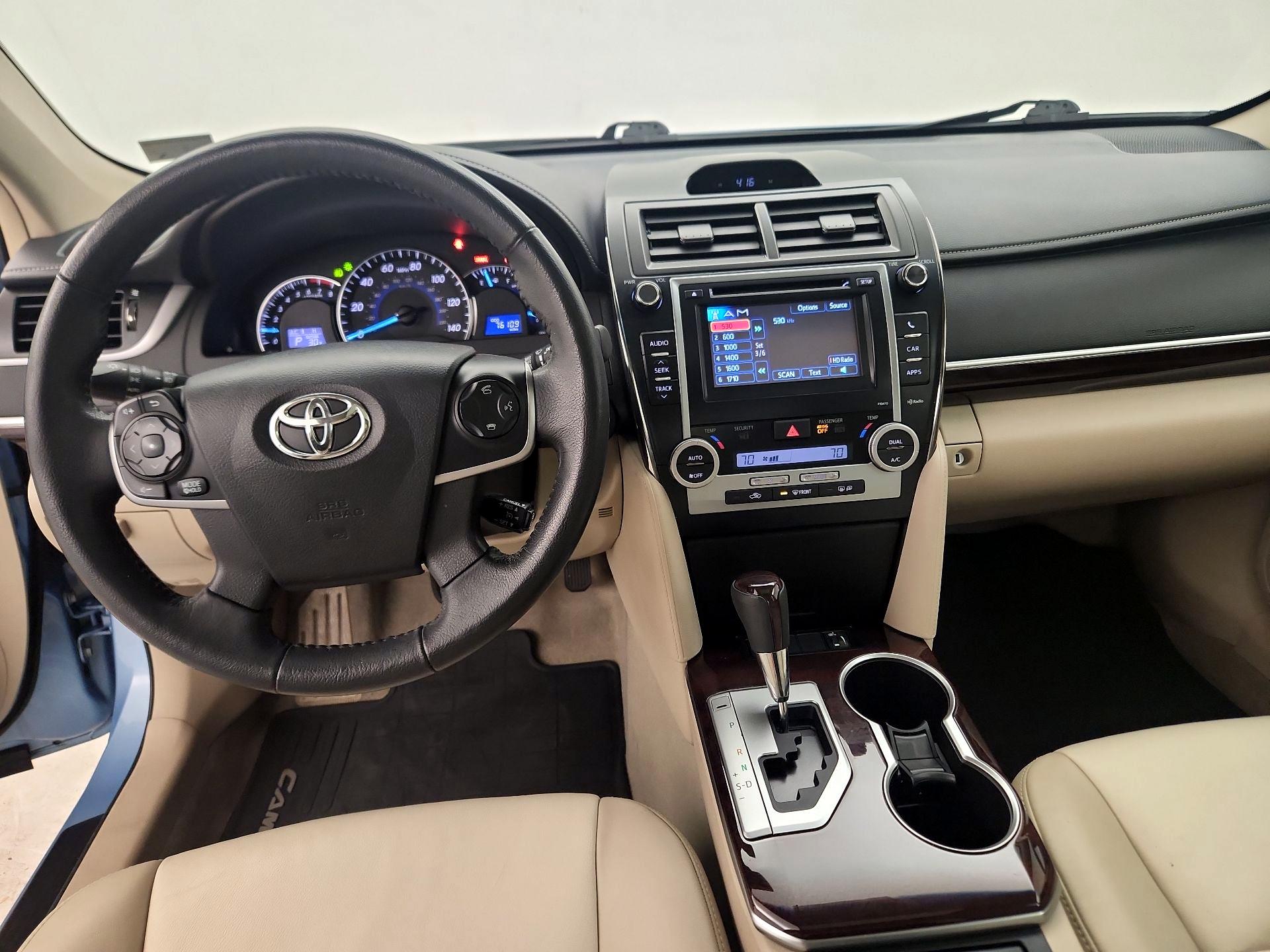 Thumbnail: 2014 Toyota Camry - 9