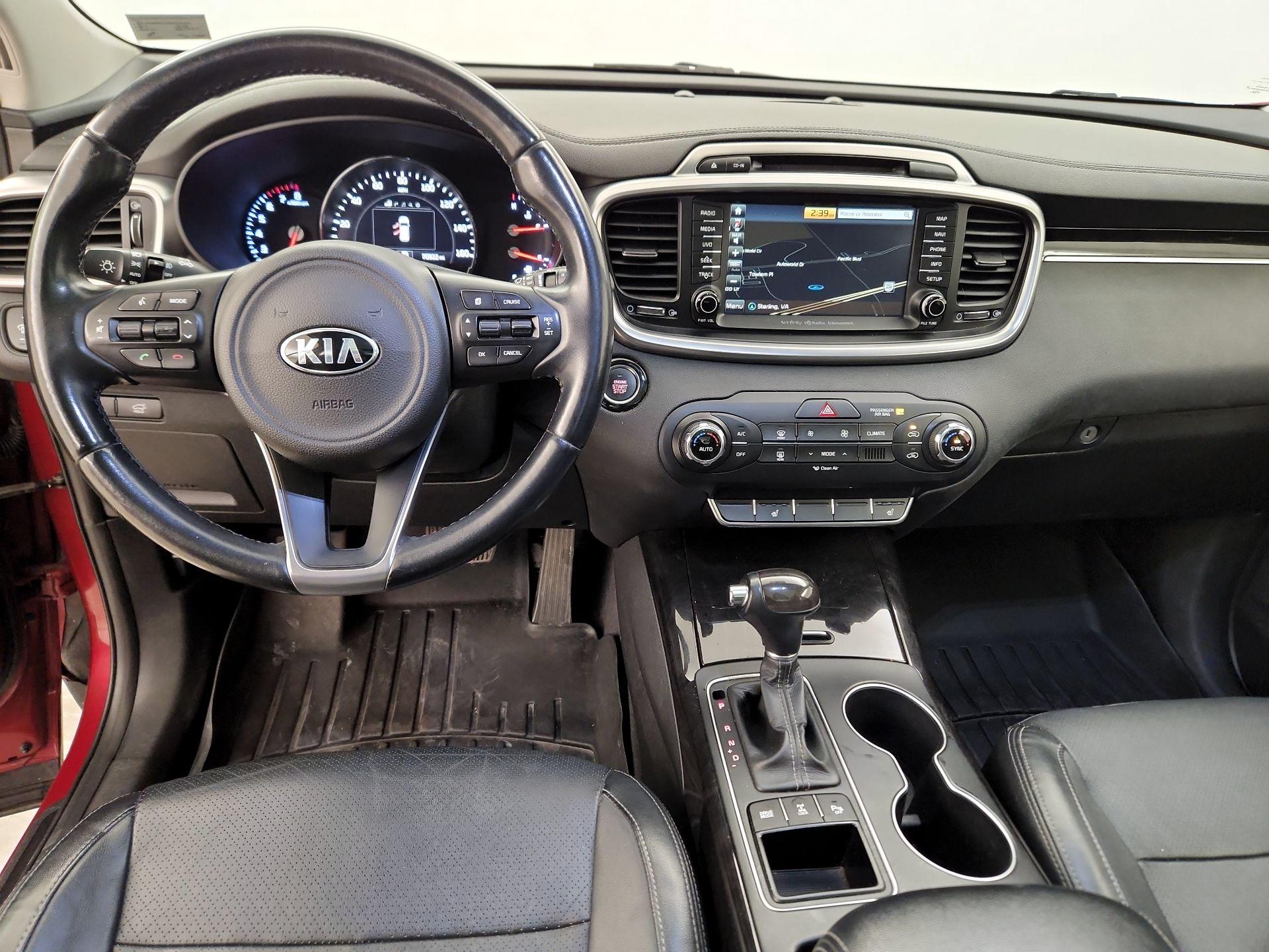 Thumbnail: 2016 Kia Sorento - 9
