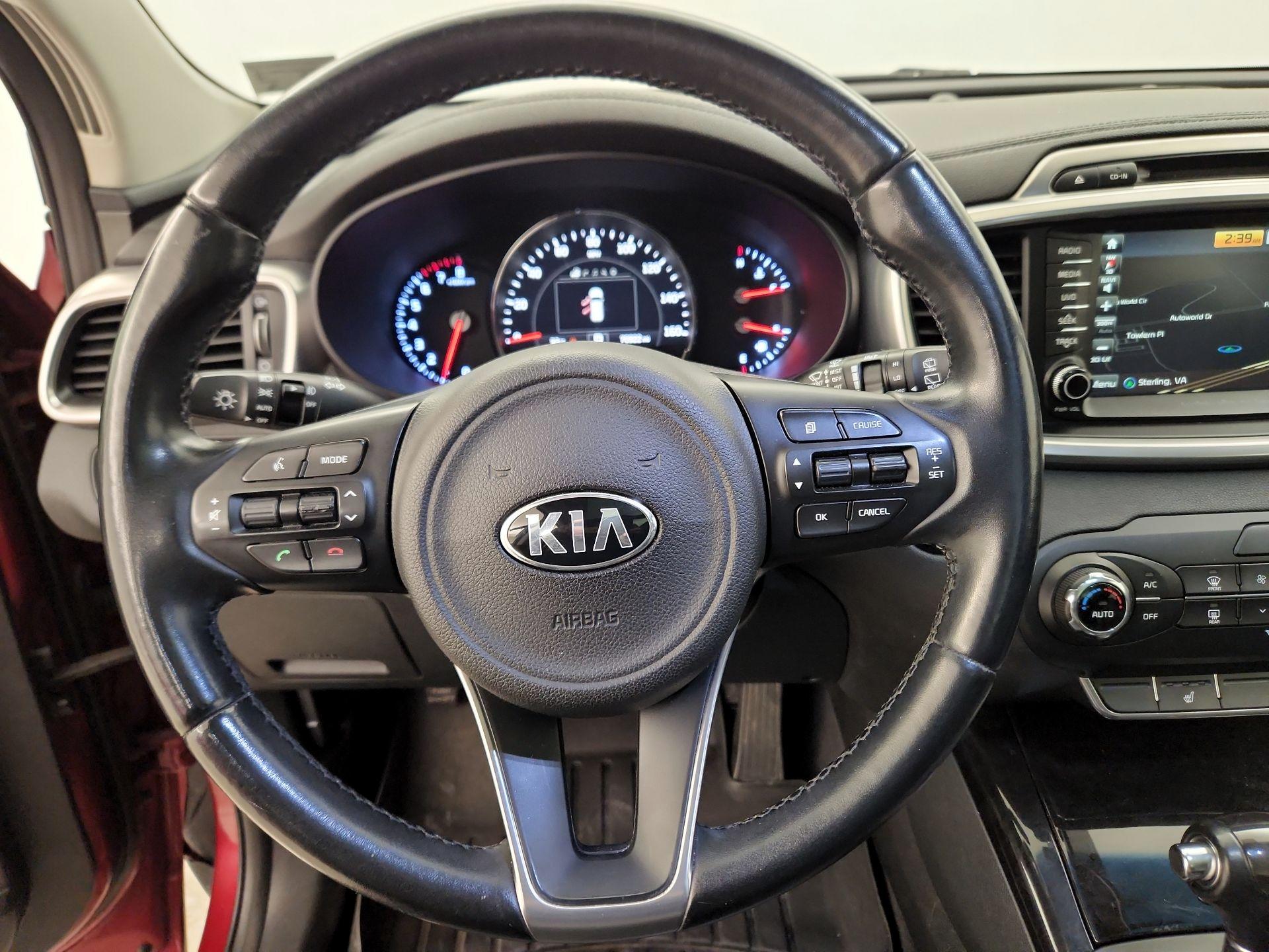 Thumbnail: 2016 Kia Sorento - 10