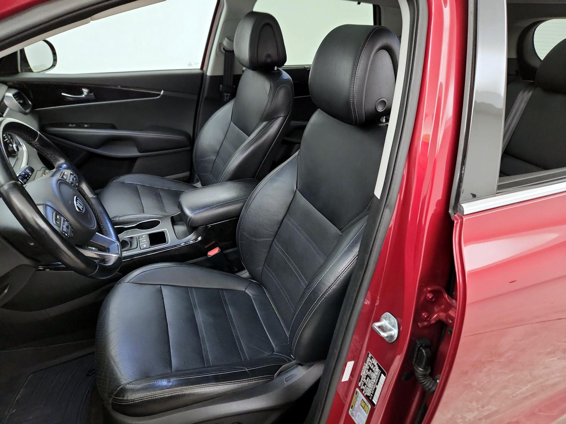 Thumbnail: 2016 Kia Sorento - 11