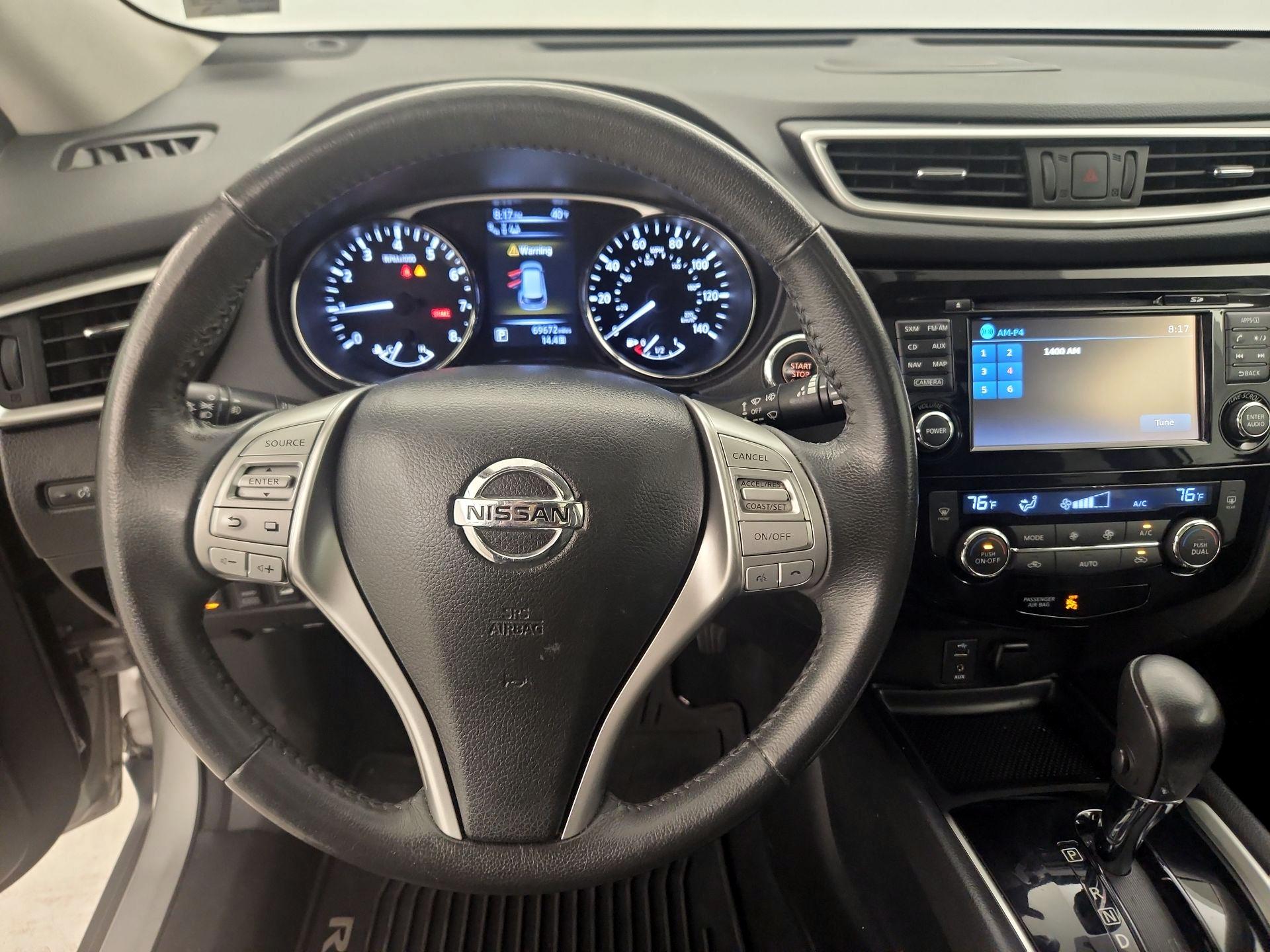 Thumbnail: 2015 Nissan Rogue - 10