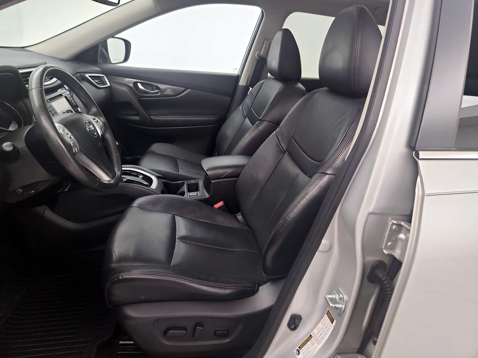 Thumbnail: 2015 Nissan Rogue - 11