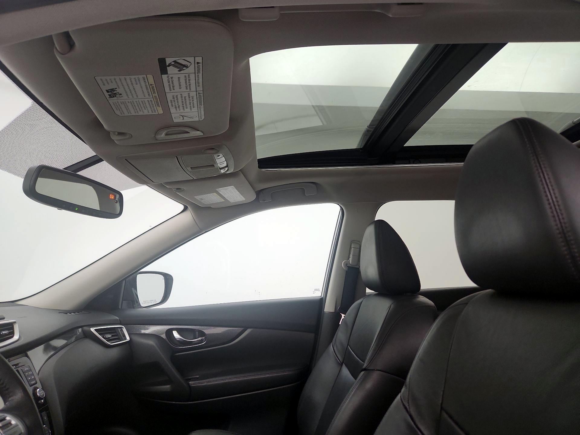 Thumbnail: 2015 Nissan Rogue - 20