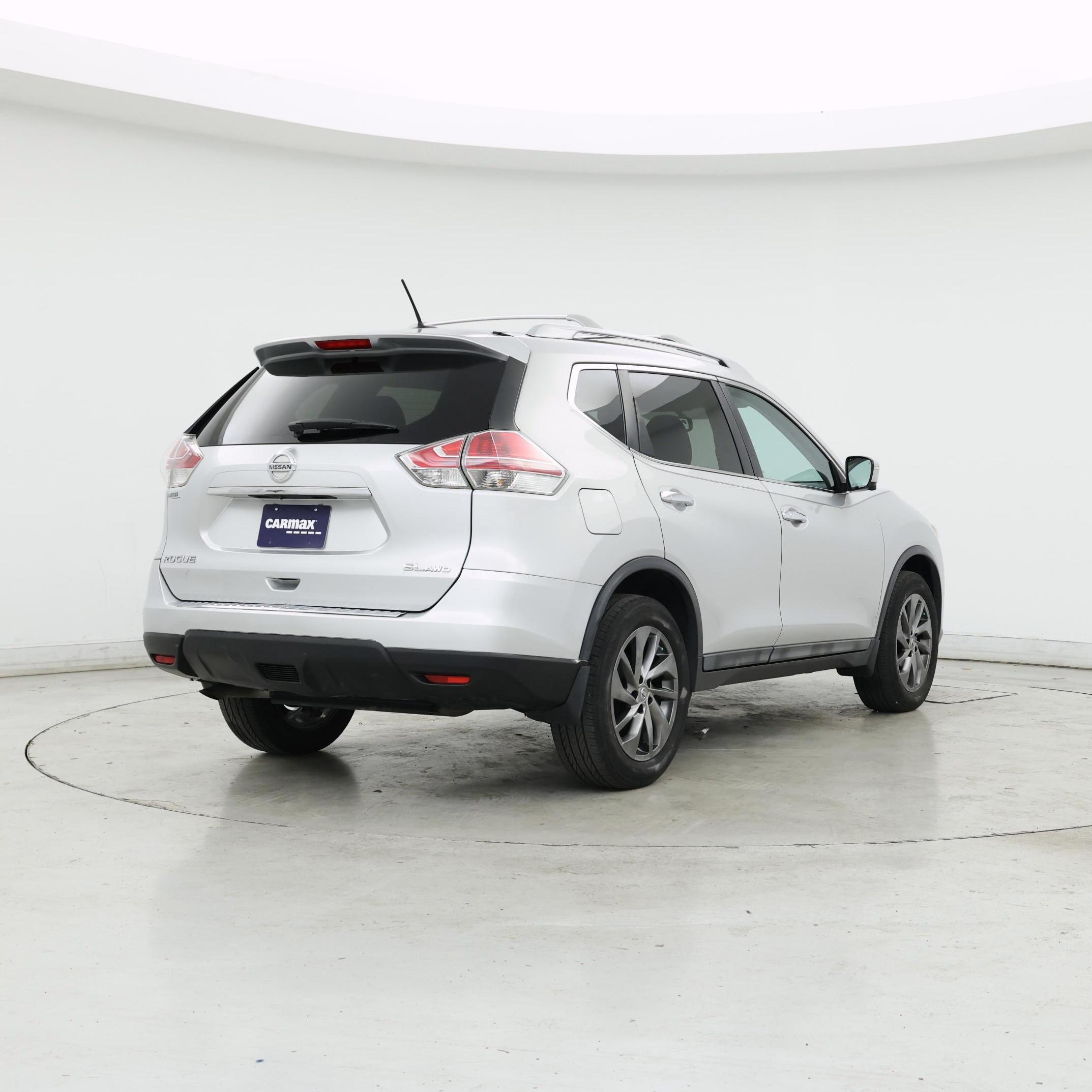 Thumbnail: 2015 Nissan Rogue - 8