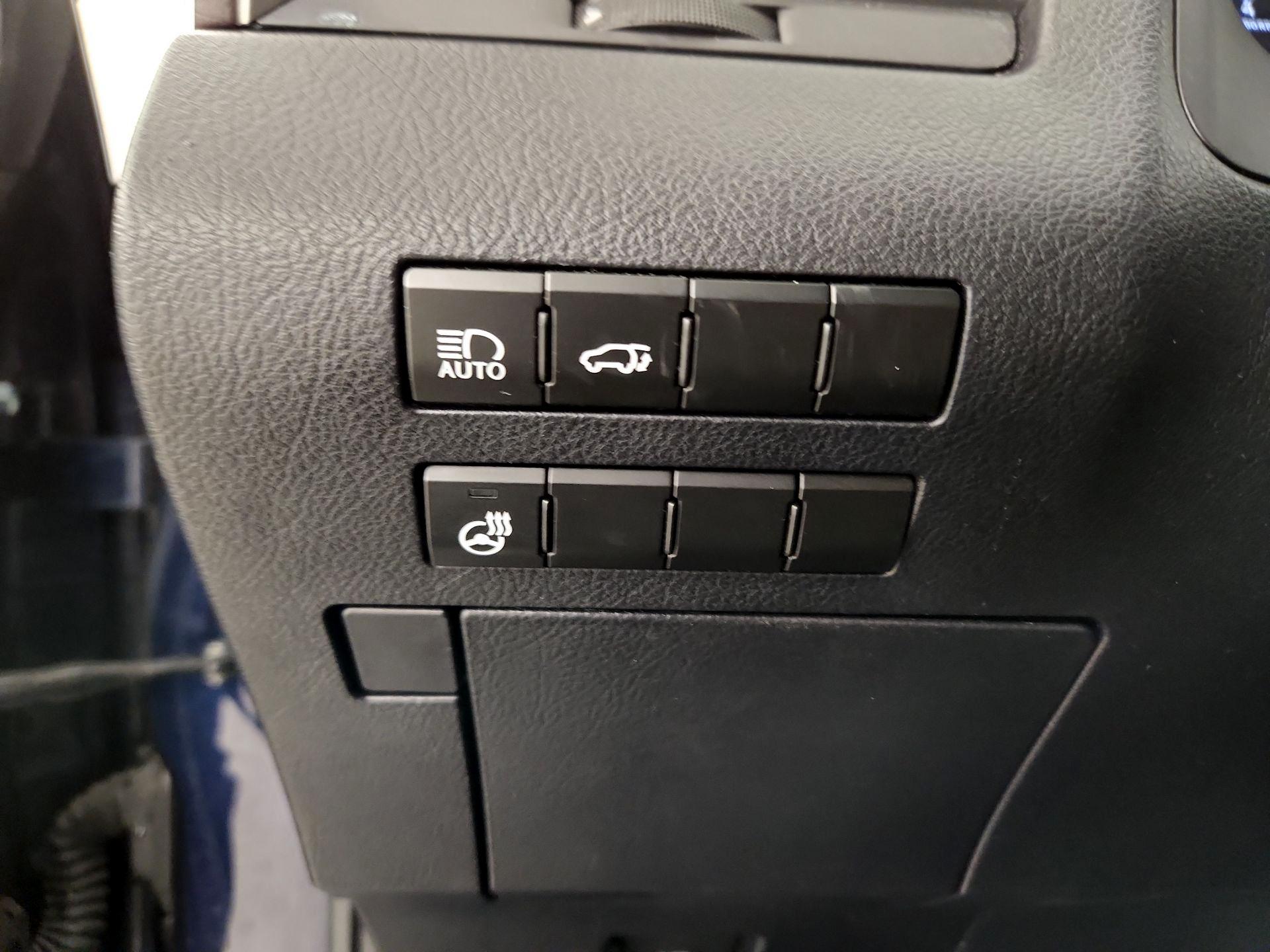 Thumbnail: 2018 Lexus RX - 13