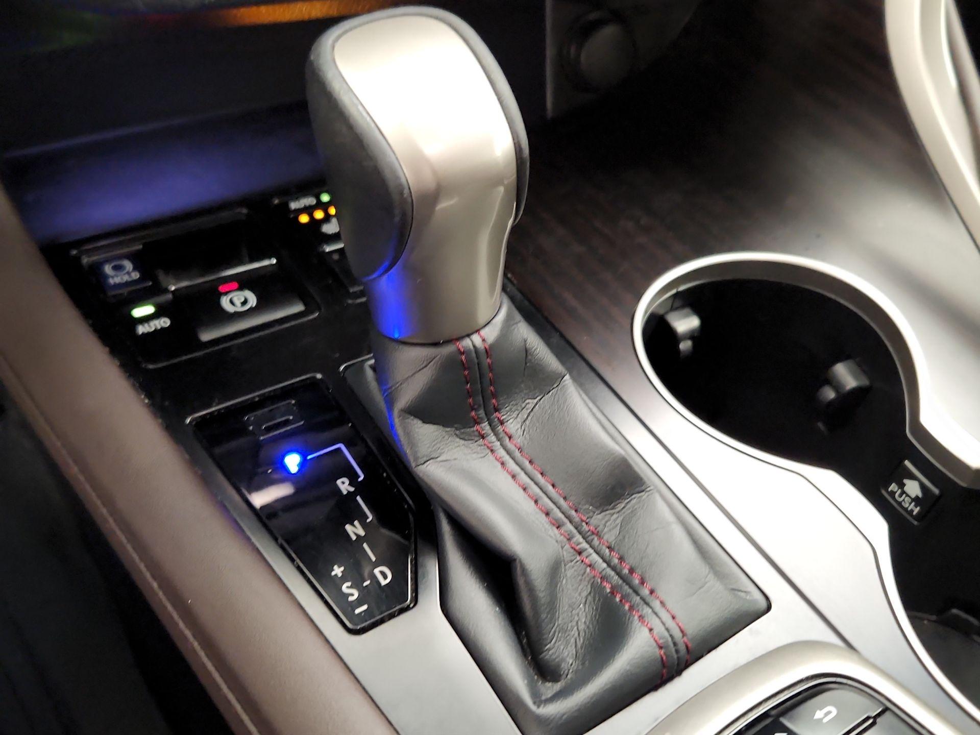 Thumbnail: 2018 Lexus RX - 18