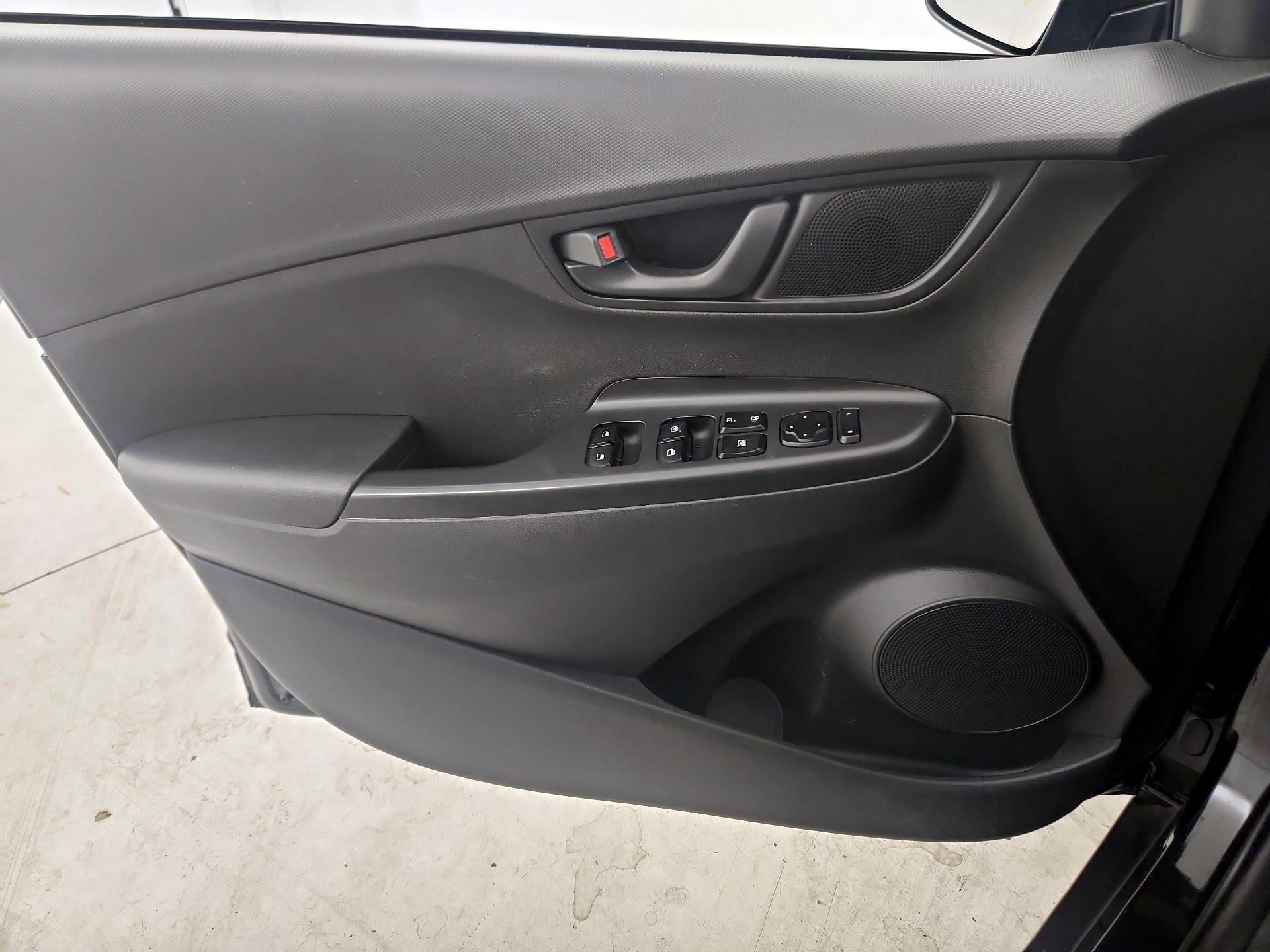 Thumbnail: 2019 Hyundai Kona - 12