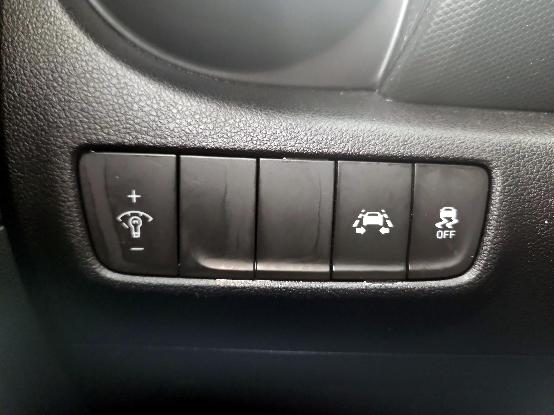 Thumbnail: 2019 Hyundai Kona - 13