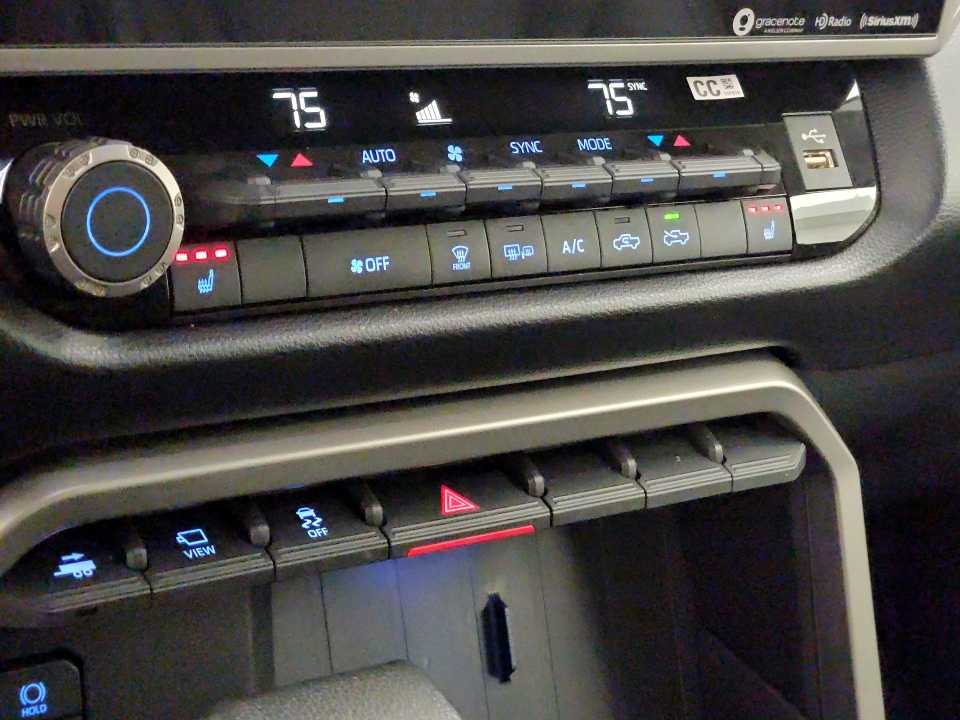 Thumbnail: 2023 Toyota Tundra - 17