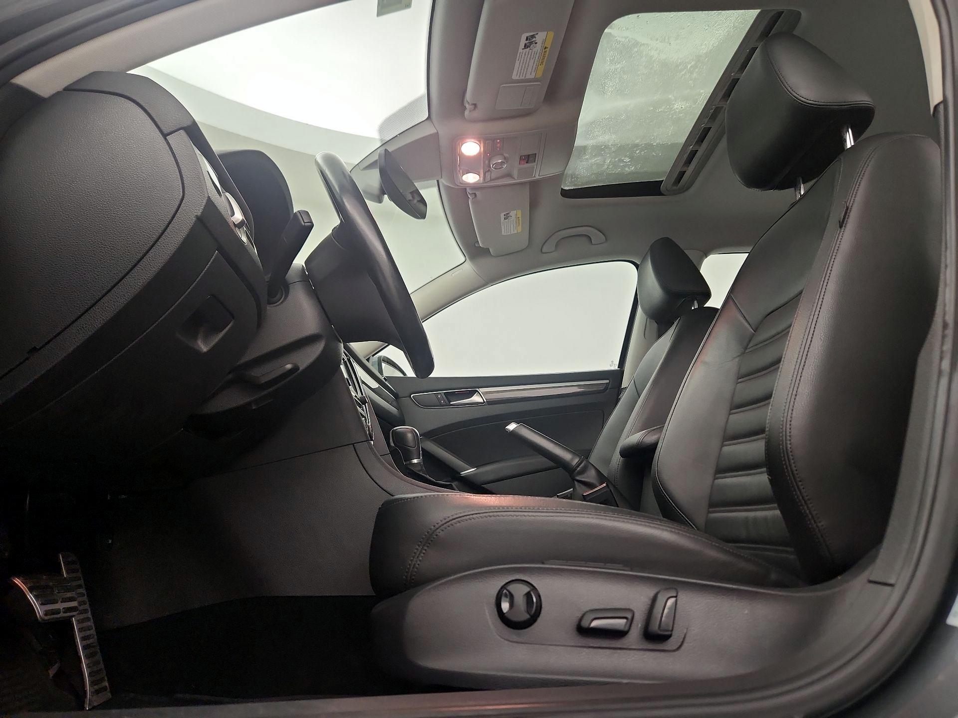 Thumbnail: 2016 Volkswagen Passat - 20