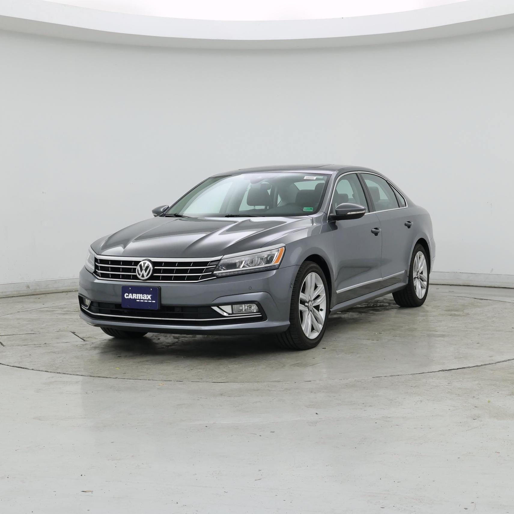 Thumbnail: 2016 Volkswagen Passat - 4