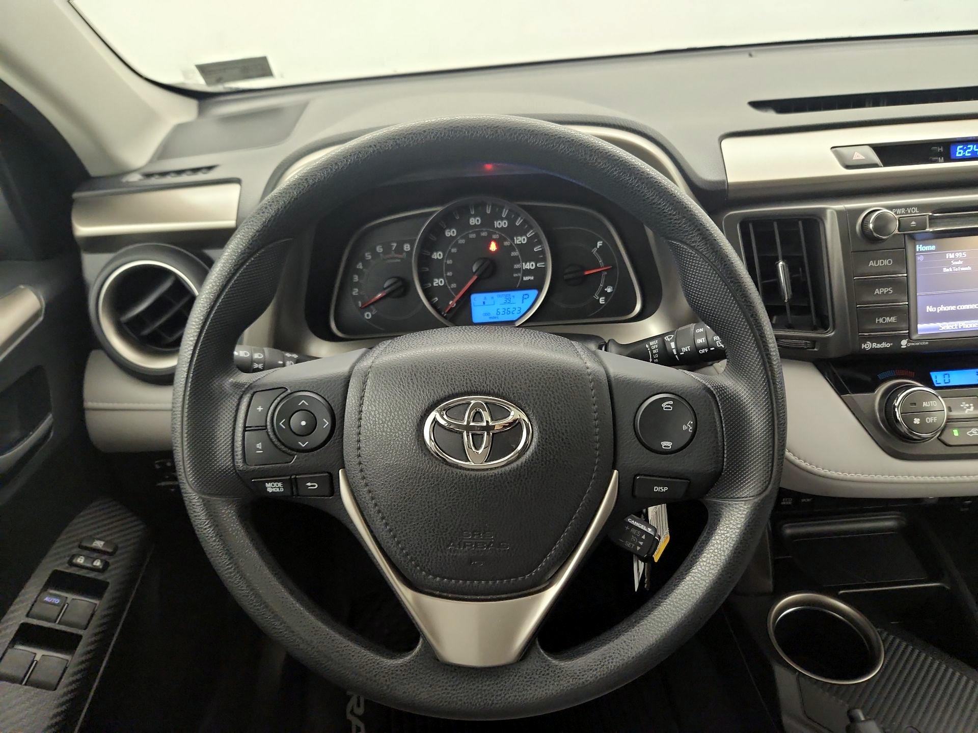 Thumbnail: 2015 Toyota RAV4 - 10