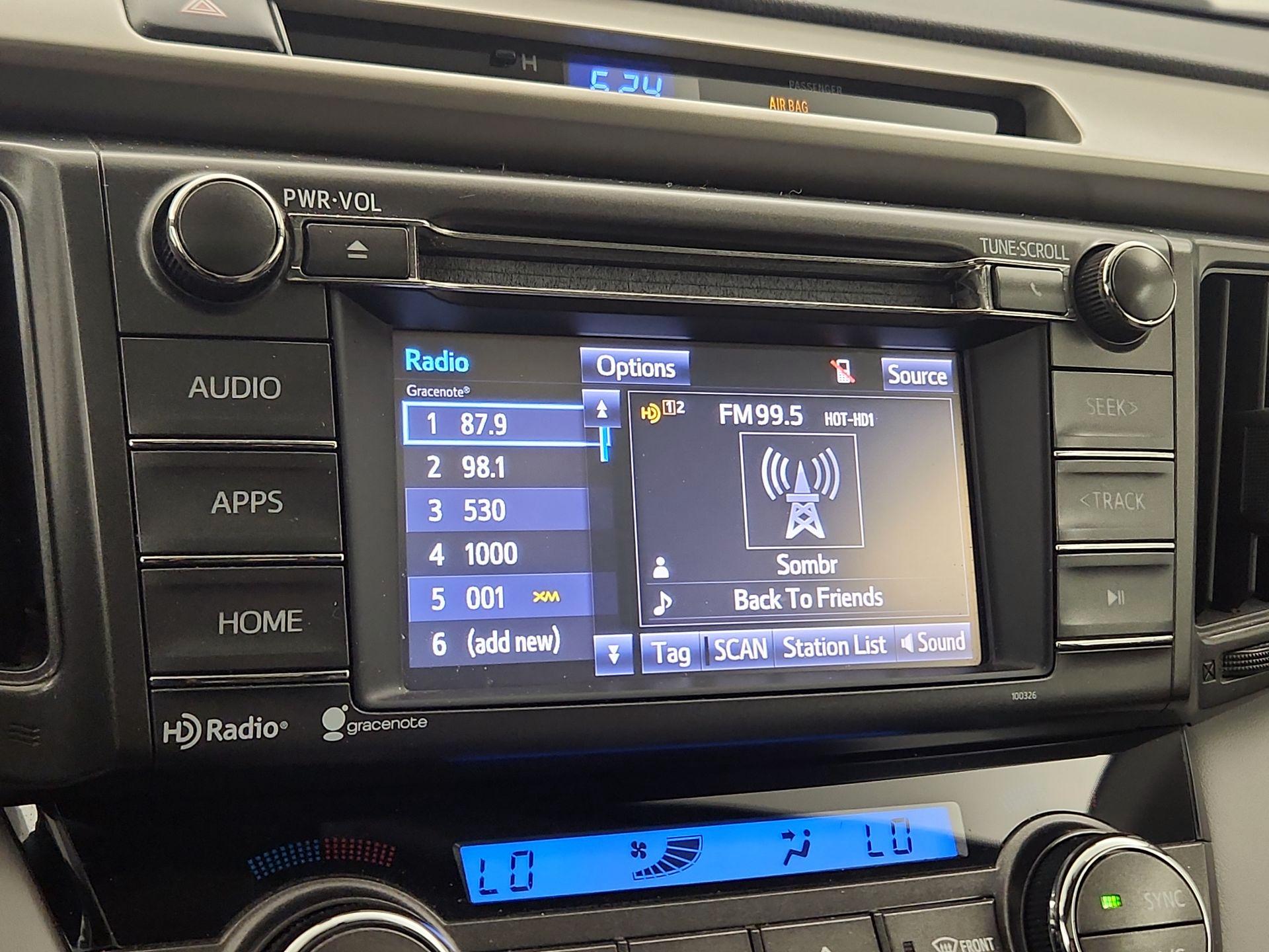 Thumbnail: 2015 Toyota RAV4 - 15