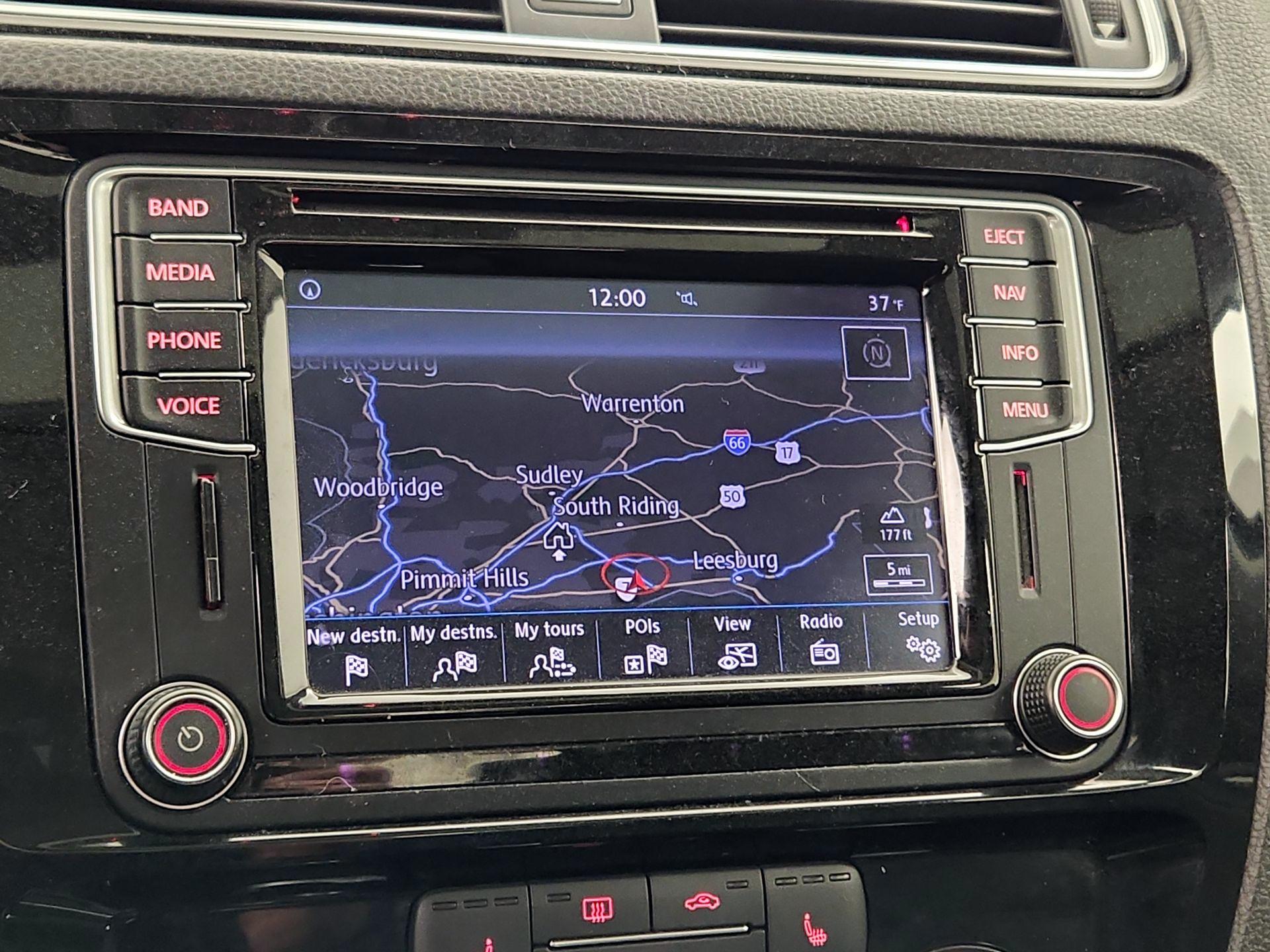 Thumbnail: 2016 Volkswagen Jetta - 14