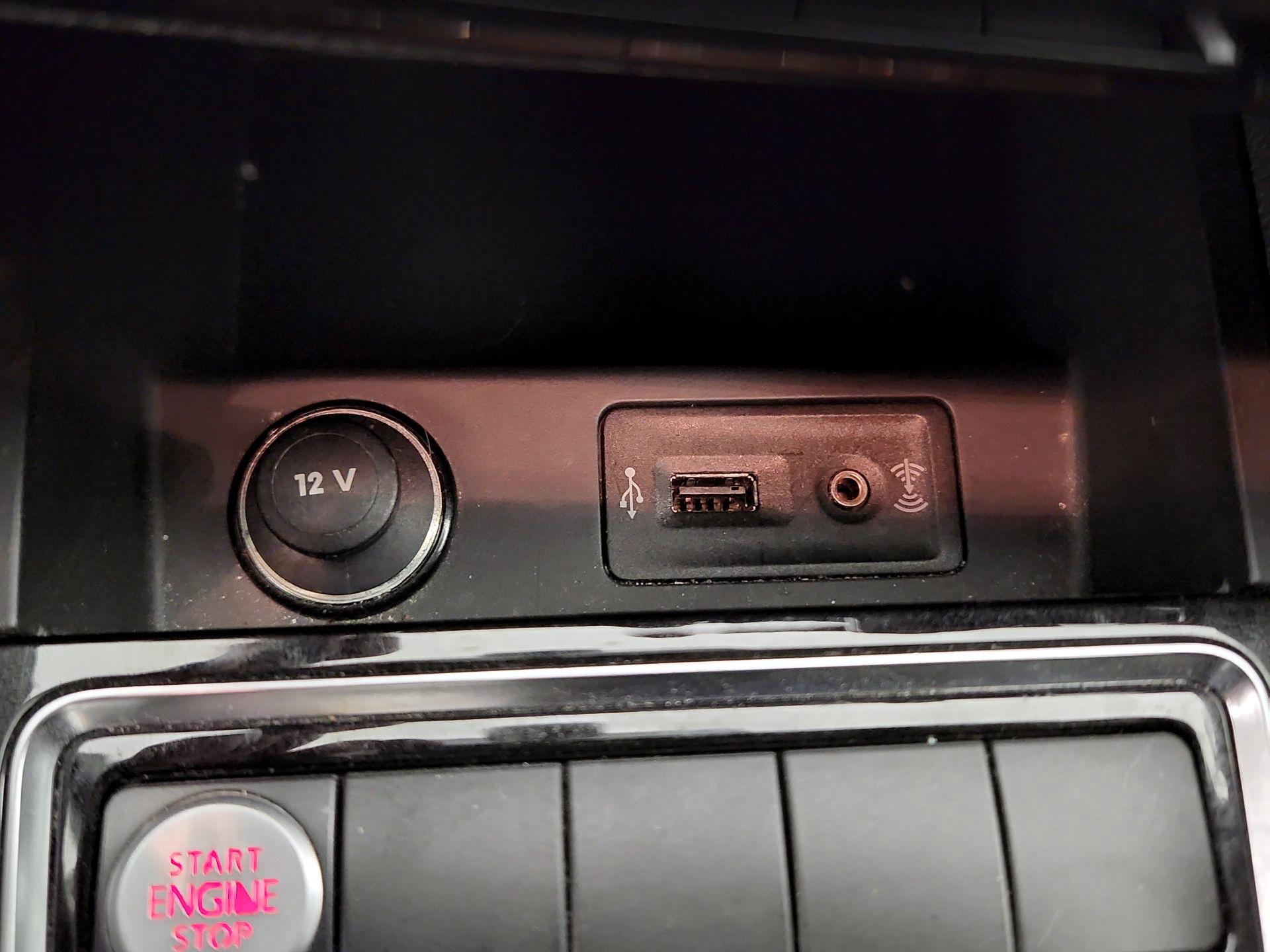 Thumbnail: 2016 Volkswagen Jetta - 19