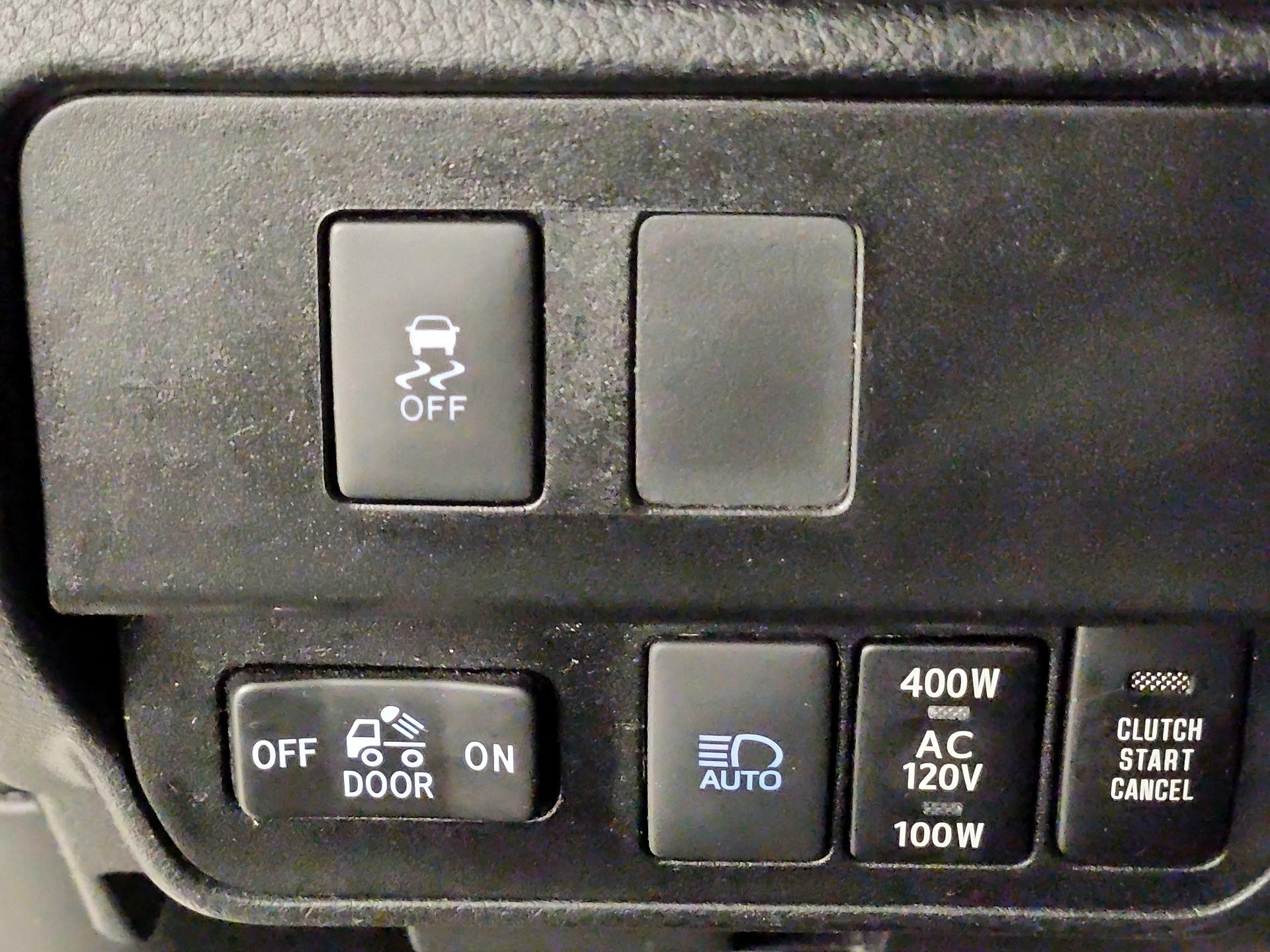 Thumbnail: 2021 Toyota Tacoma - 13