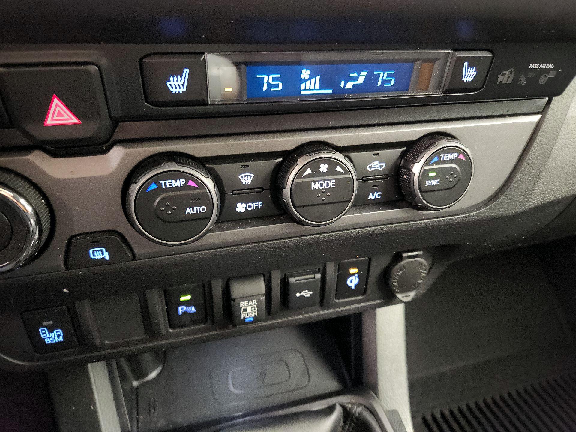 Thumbnail: 2021 Toyota Tacoma - 17