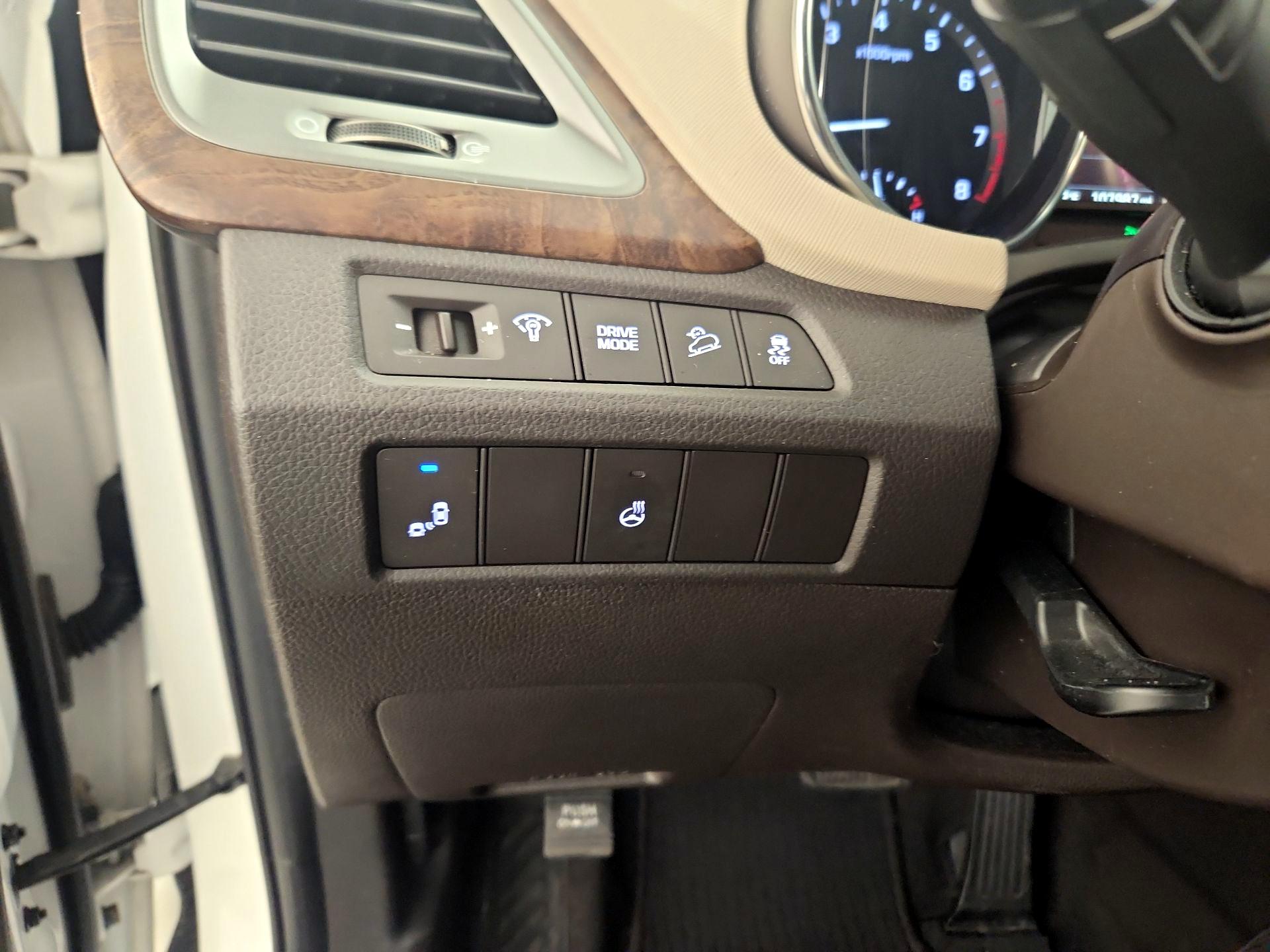 Thumbnail: 2018 Hyundai Santa Fe - 13