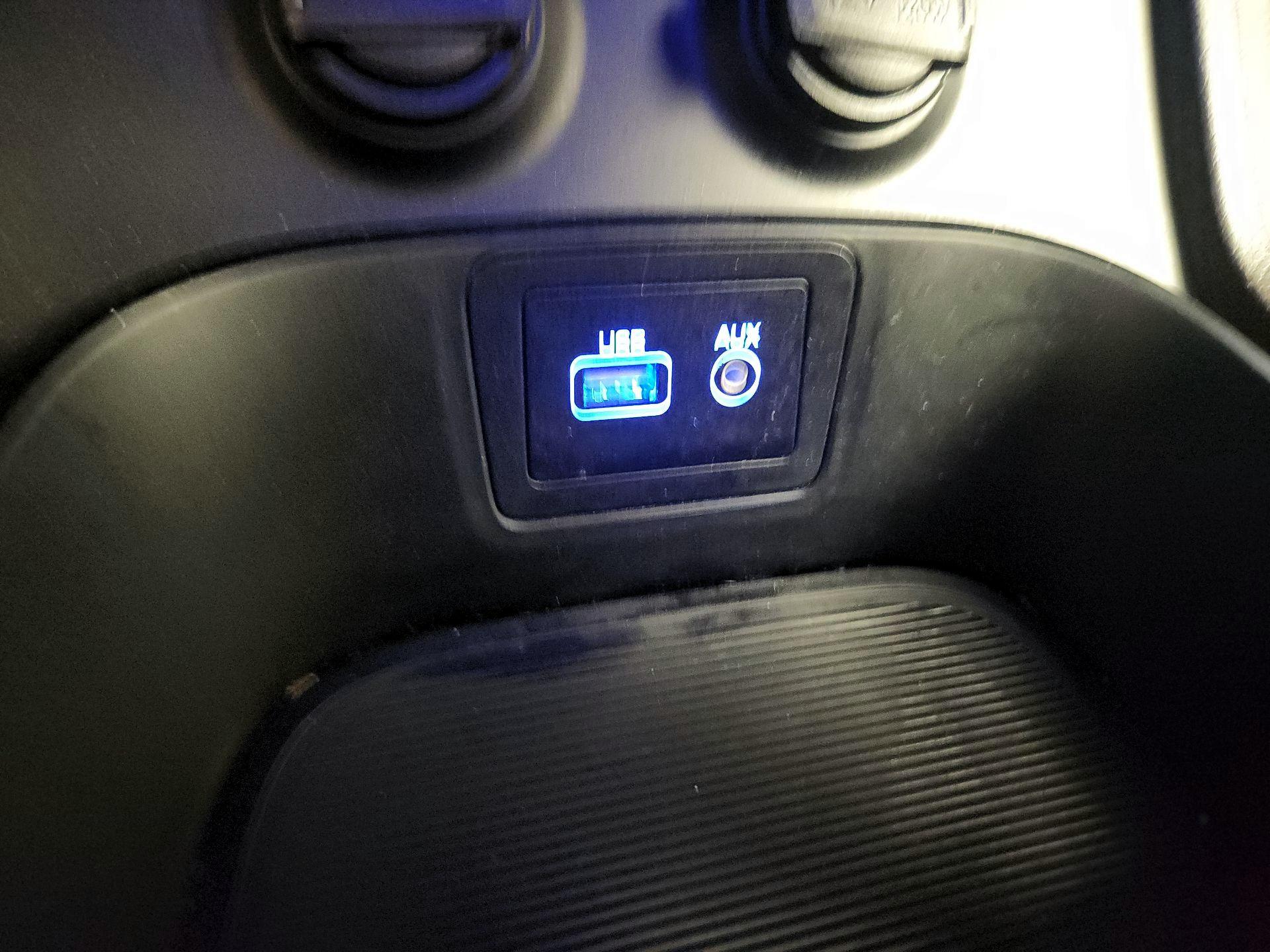 Thumbnail: 2018 Hyundai Santa Fe - 18