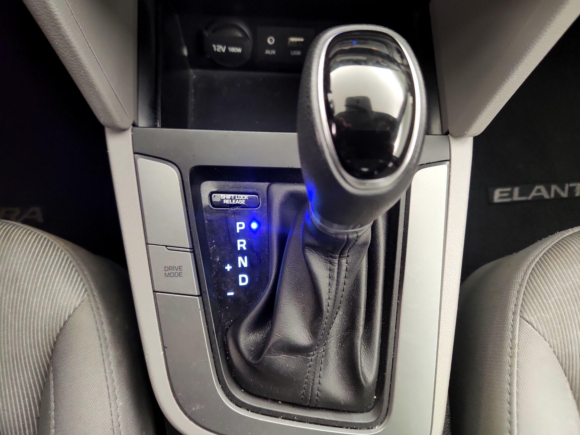 Thumbnail: 2017 Hyundai Elantra - 17