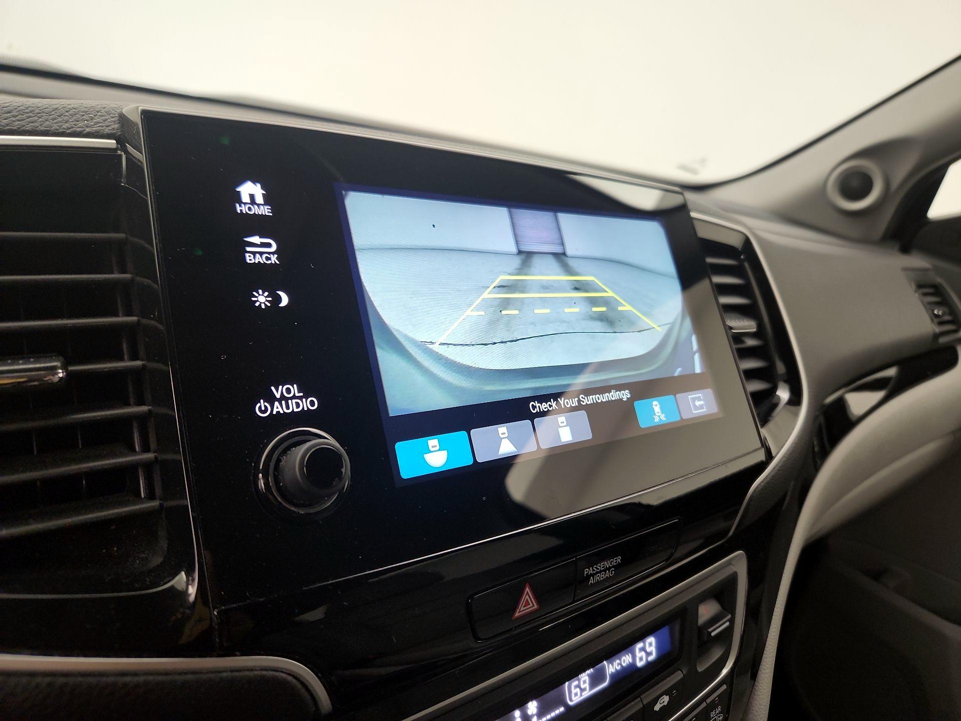 Thumbnail: 2020 Honda Pilot - 15