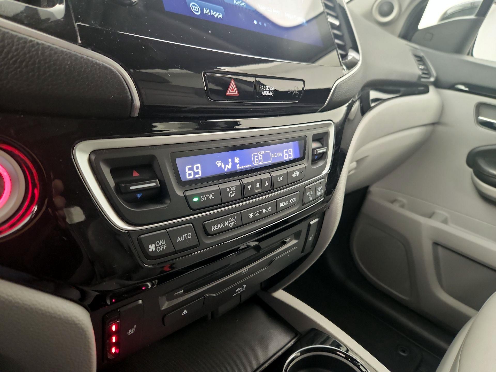 Thumbnail: 2020 Honda Pilot - 17