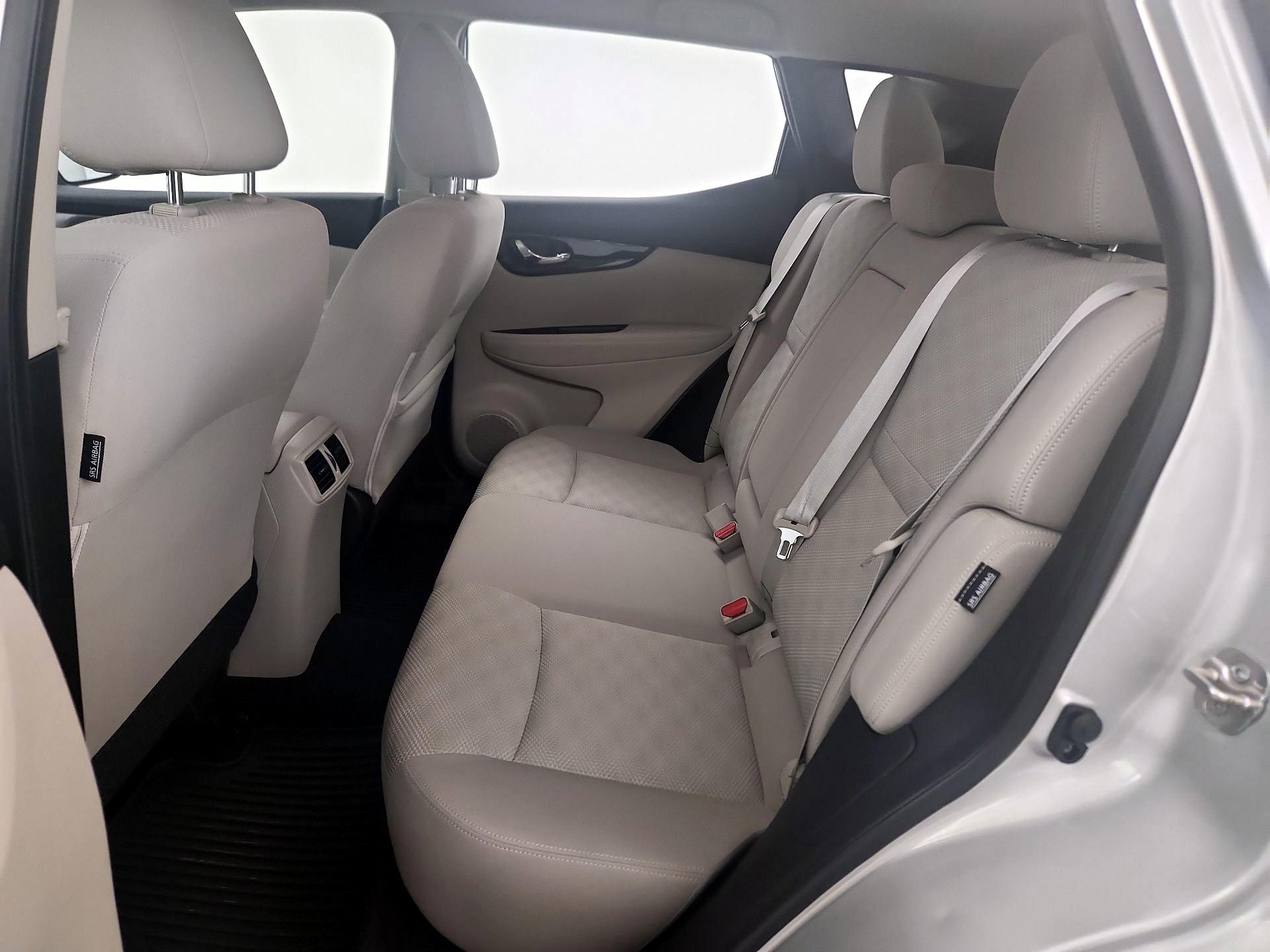 Thumbnail: 2020 Nissan Rogue Sport - 19