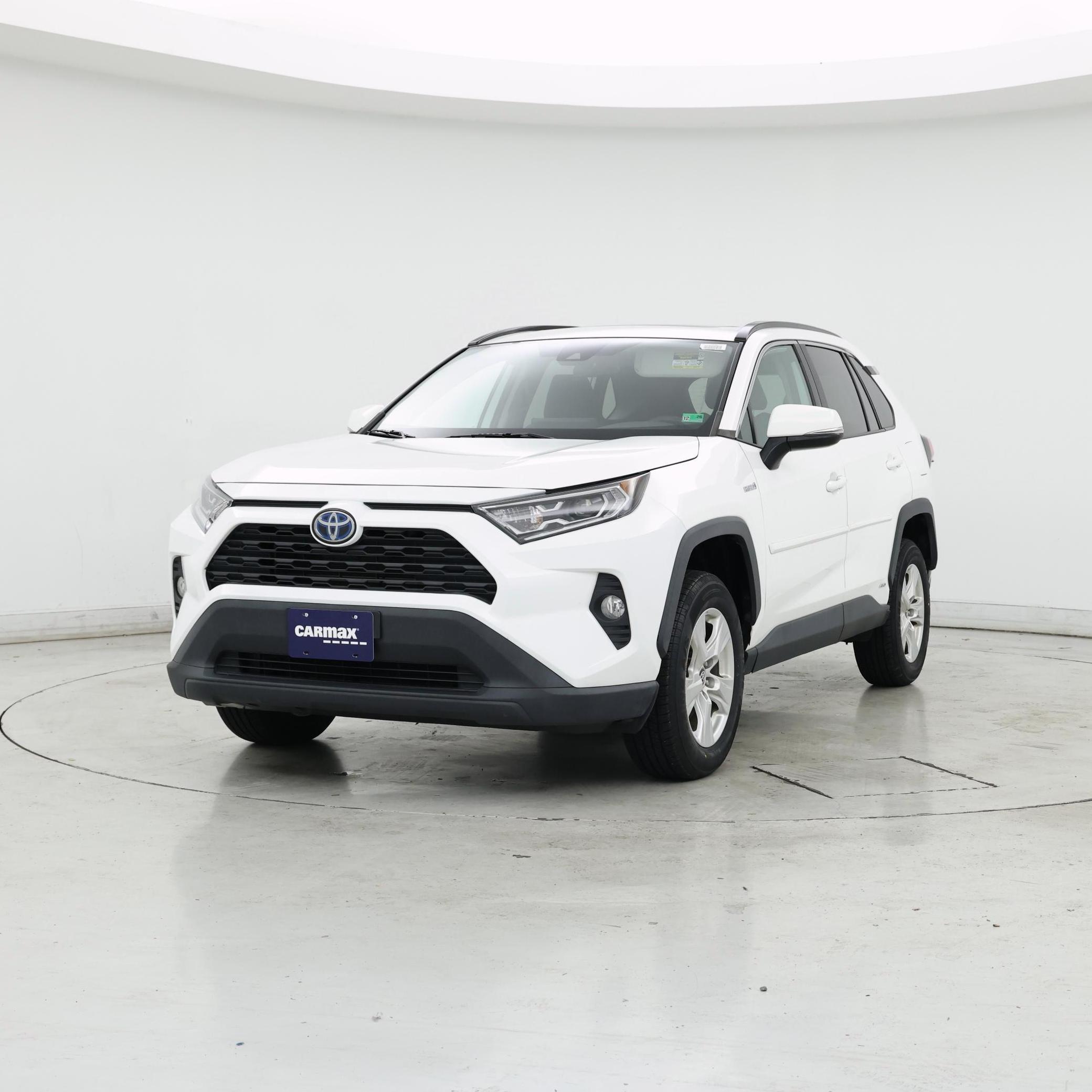 Thumbnail: 2021 Toyota RAV4 - 4