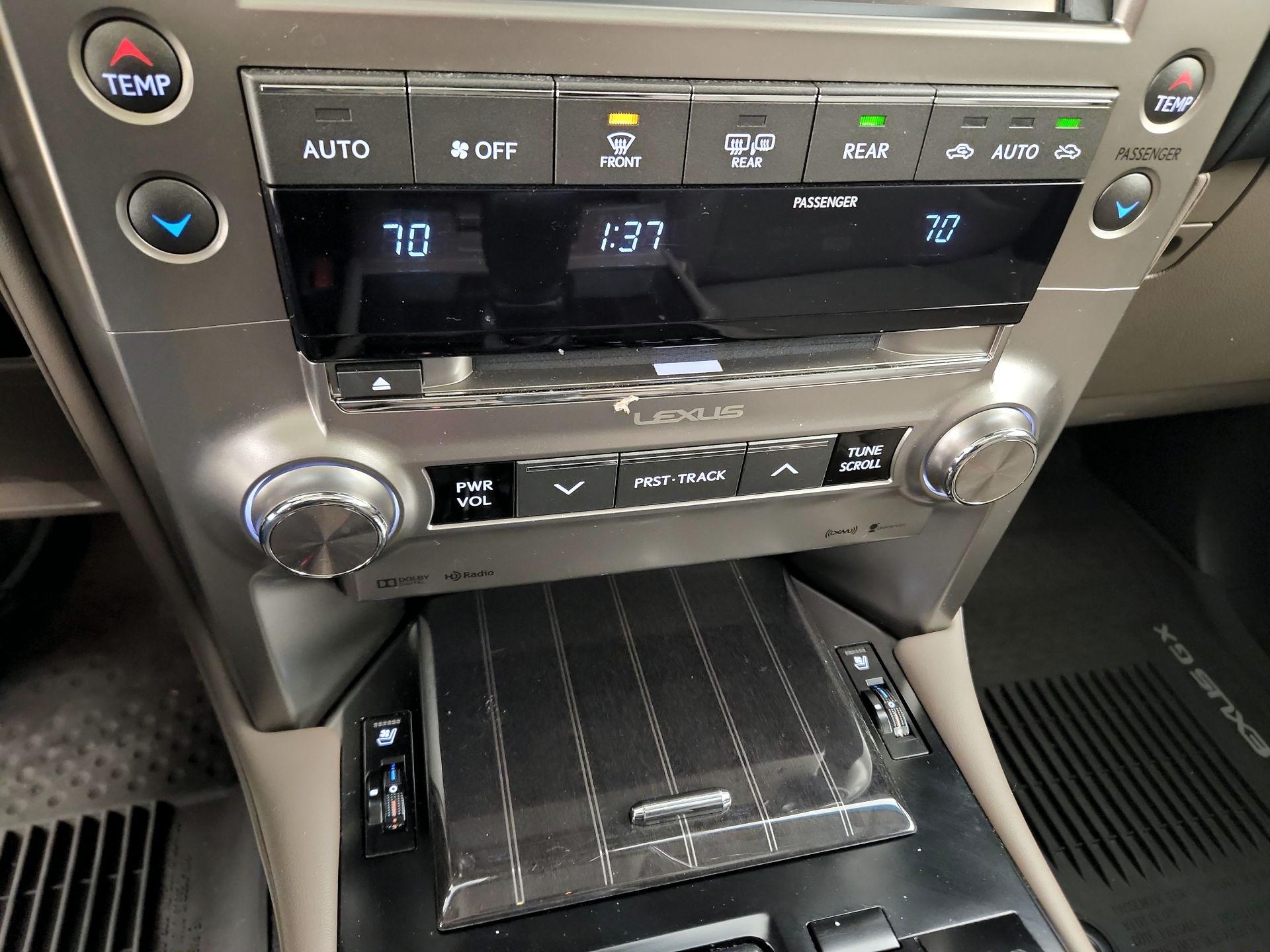 Thumbnail: 2021 Lexus GX - 17