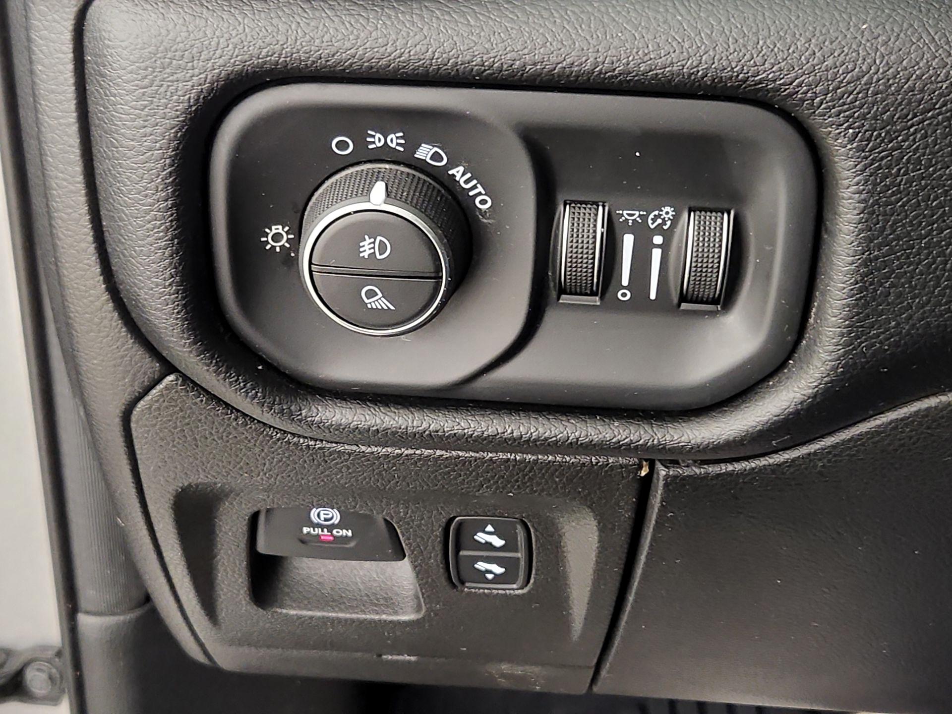 Thumbnail: 2019 RAM 1500 - 13