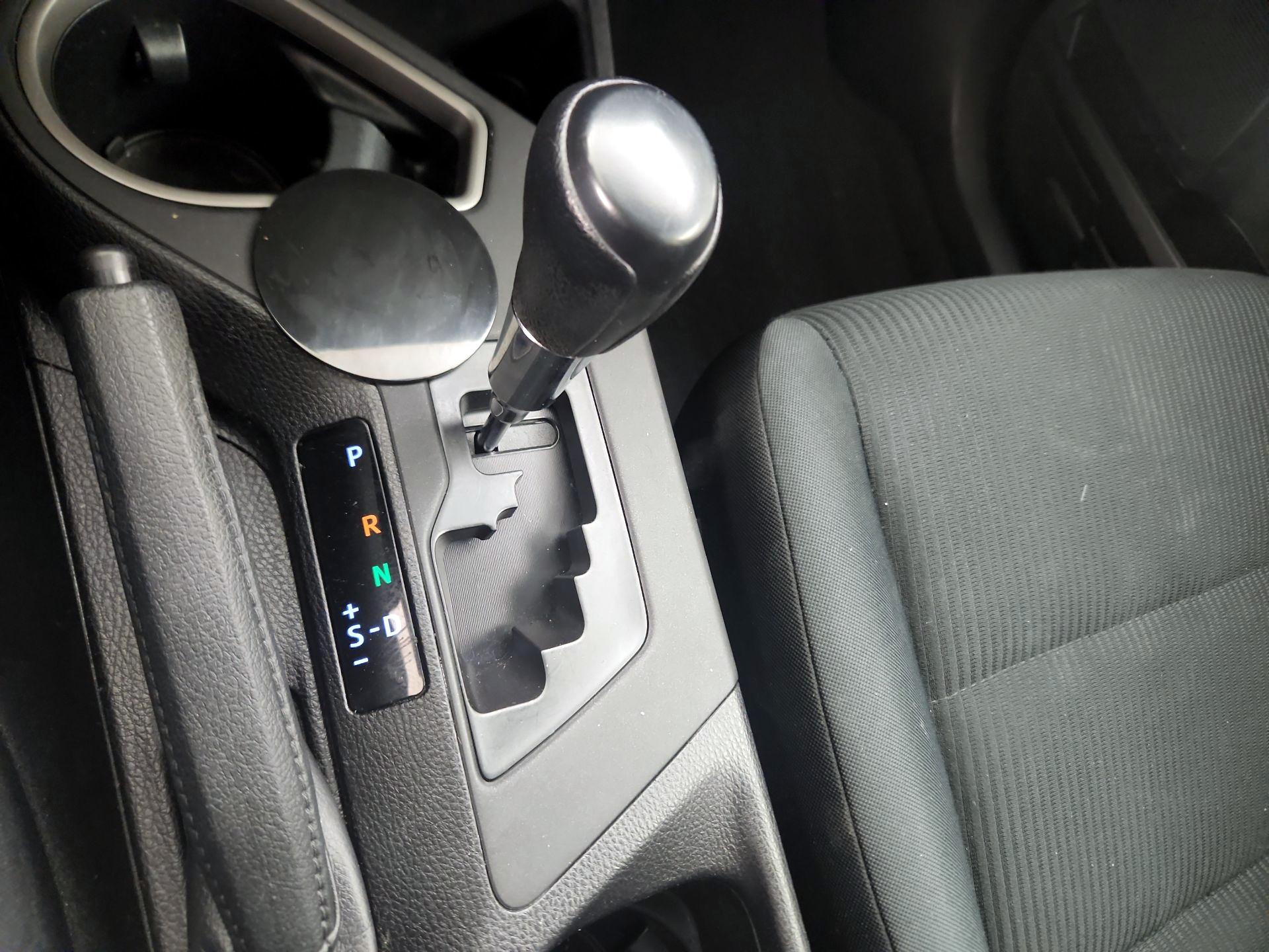 Thumbnail: 2016 Toyota RAV4 - 17