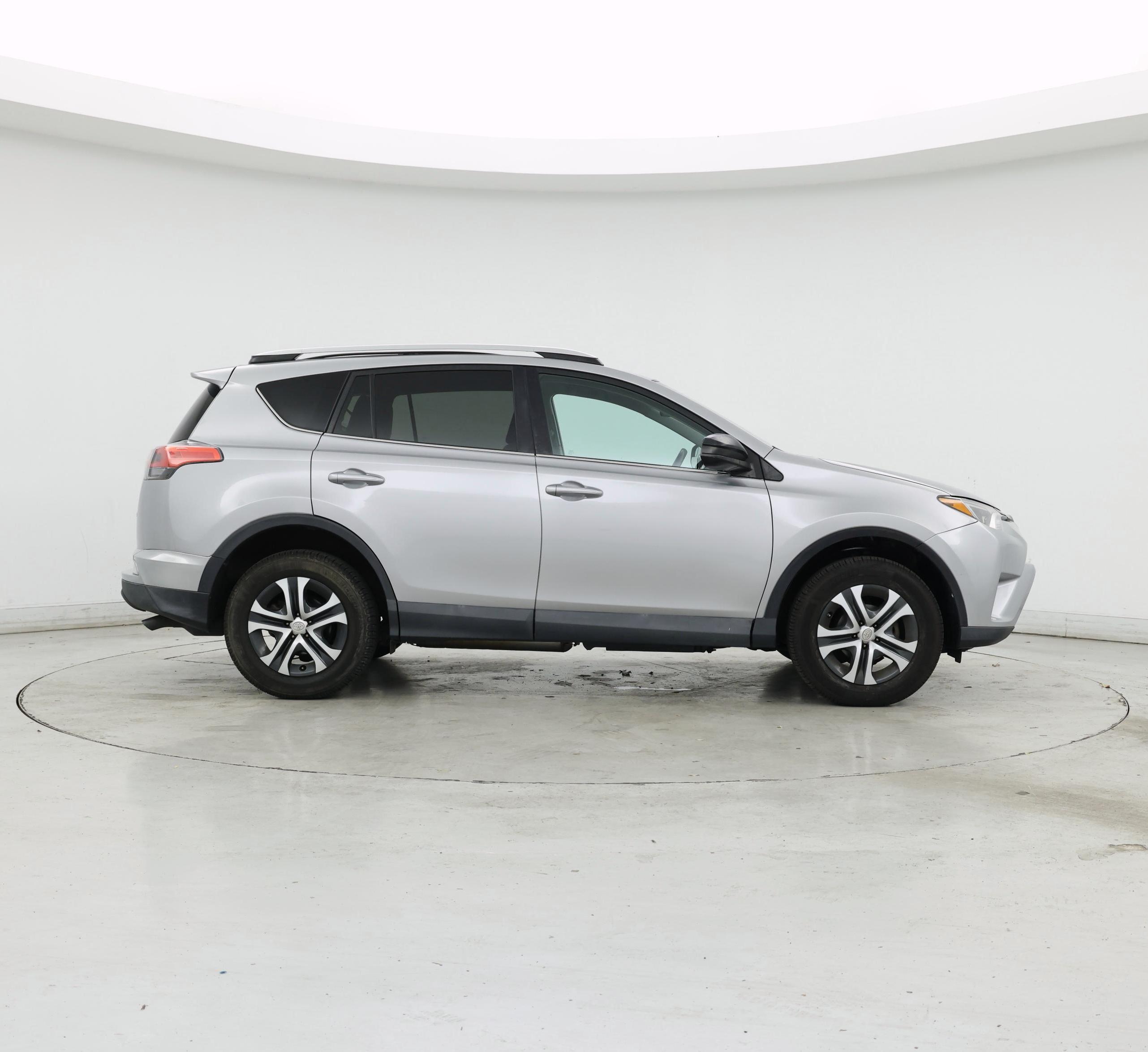 Thumbnail: 2016 Toyota RAV4 - 7