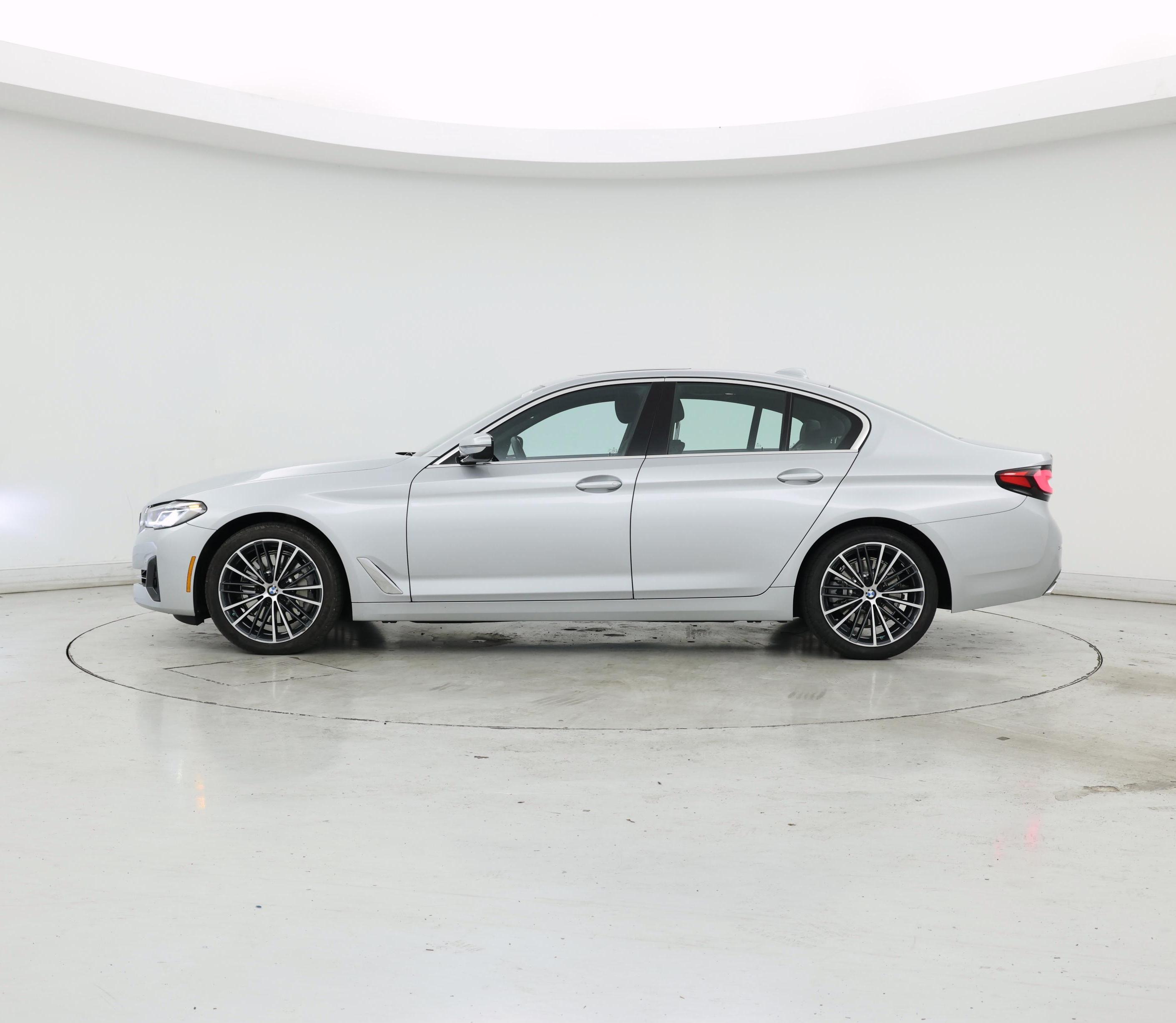 Thumbnail: 2021 BMW 5 Series - 3