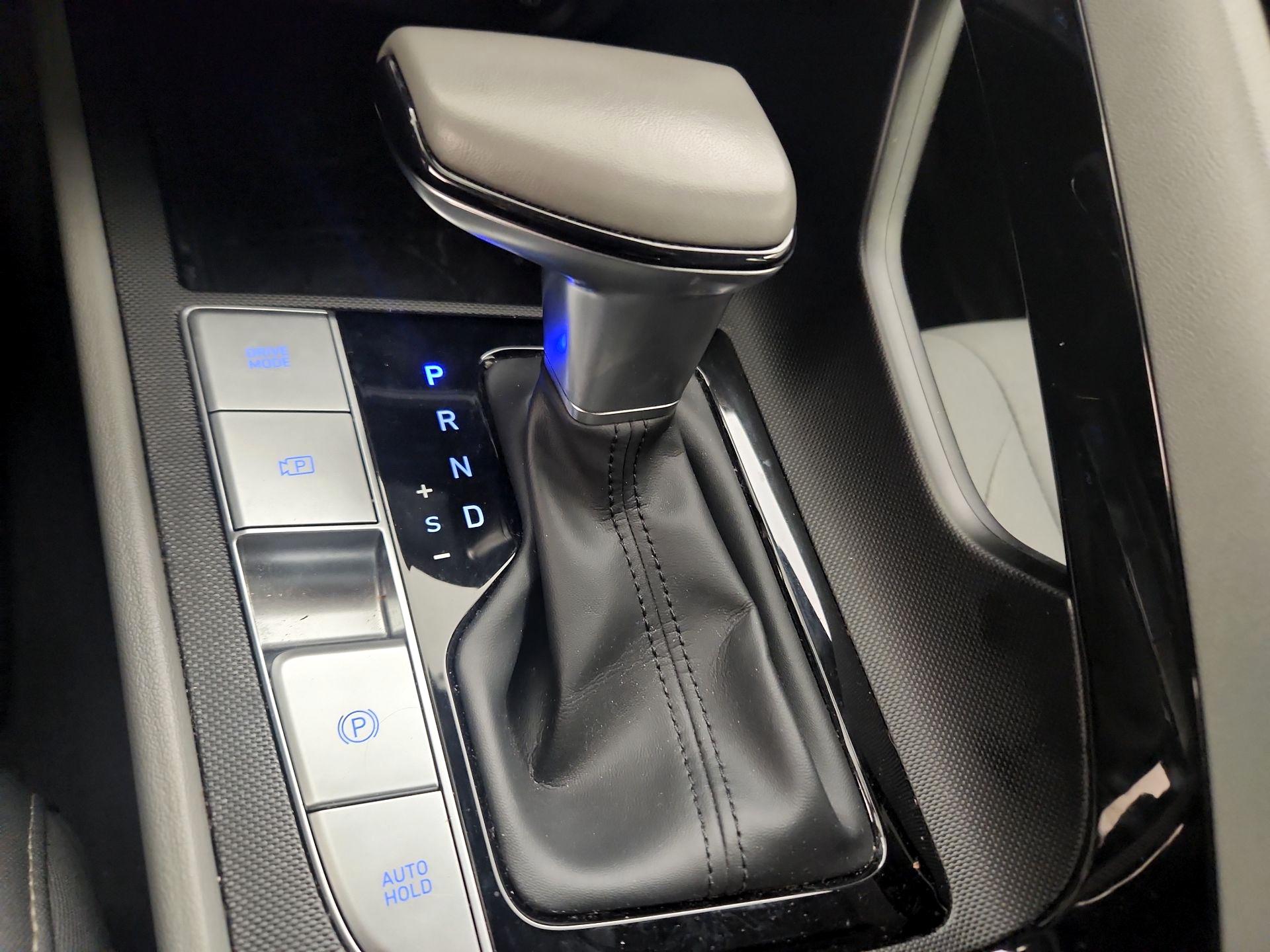 Thumbnail: 2023 Hyundai Elantra - 18