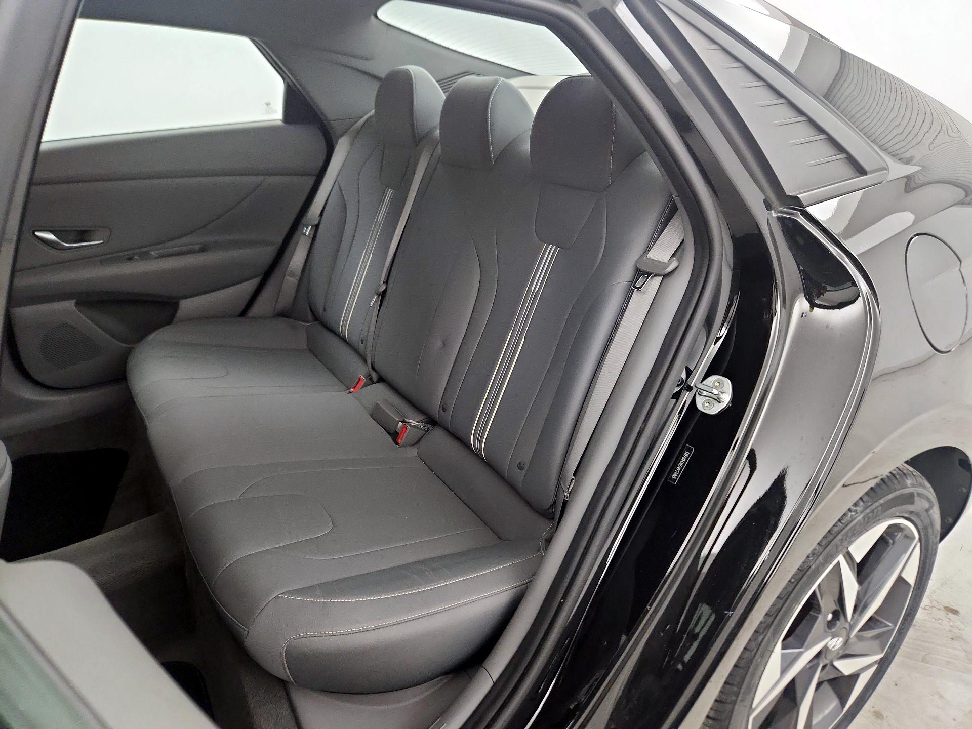 Thumbnail: 2023 Hyundai Elantra - 20