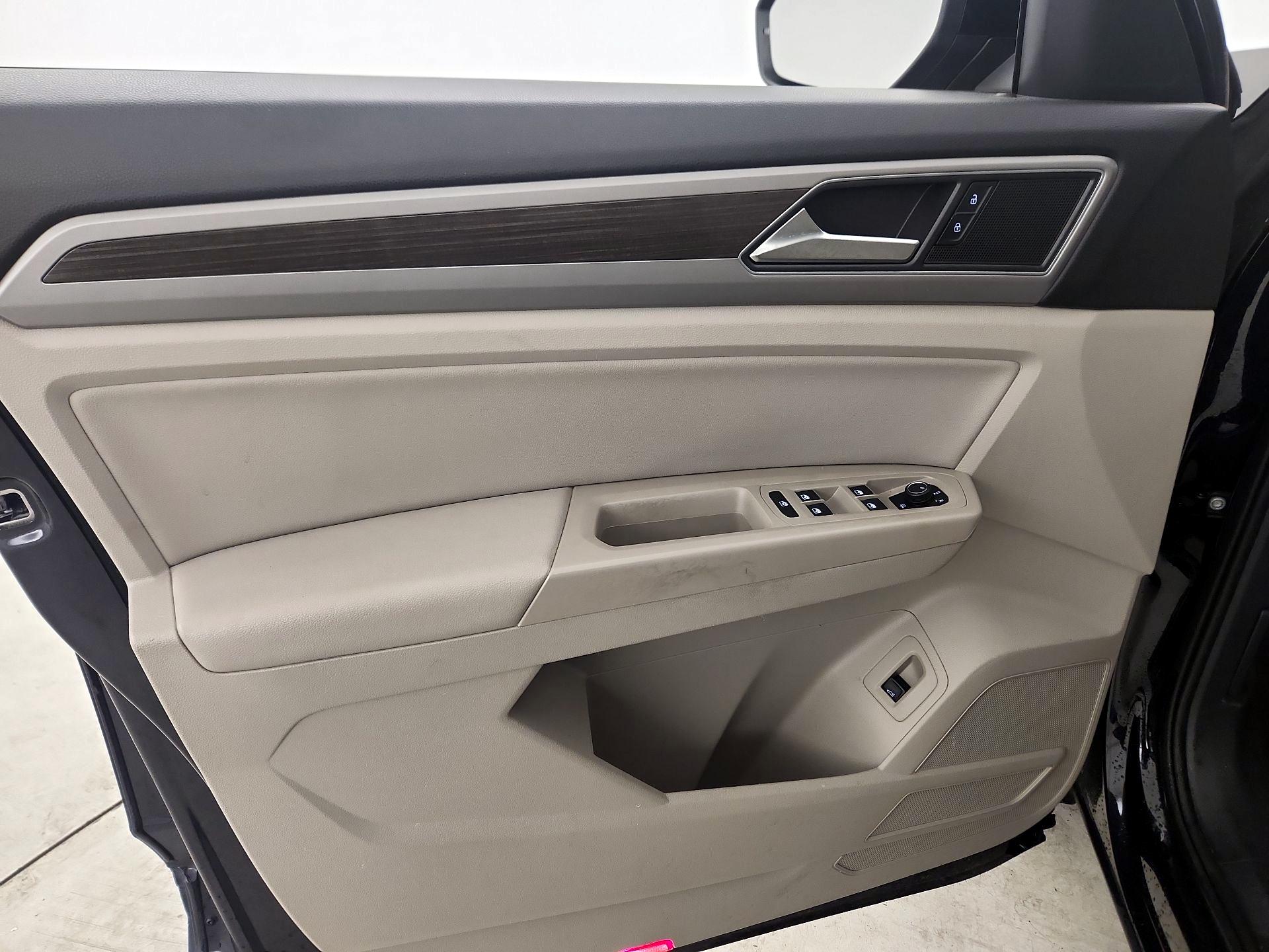 Thumbnail: 2019 Volkswagen Atlas - 12