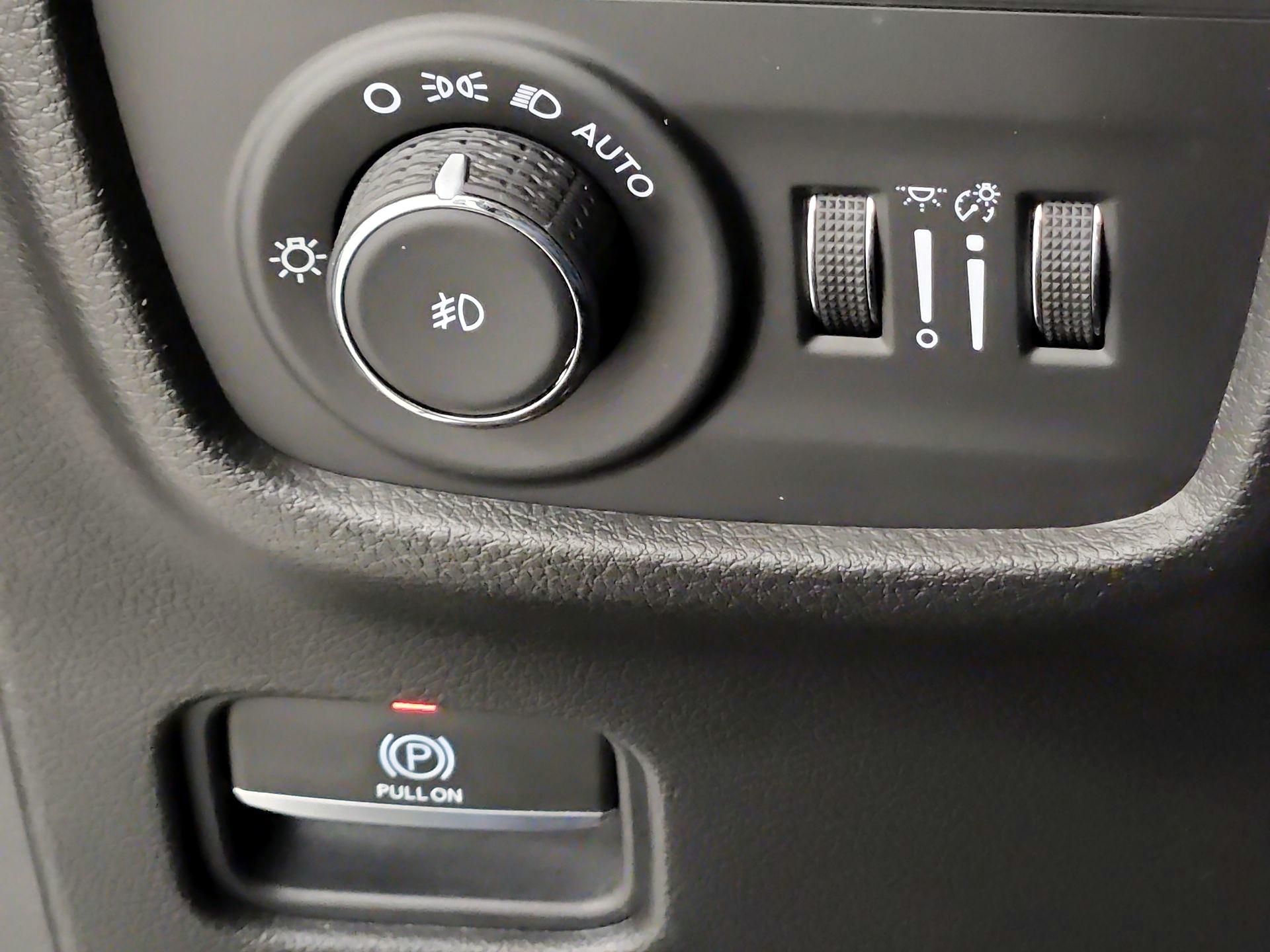 Thumbnail: 2022 Jeep Grand Cherokee L - 13