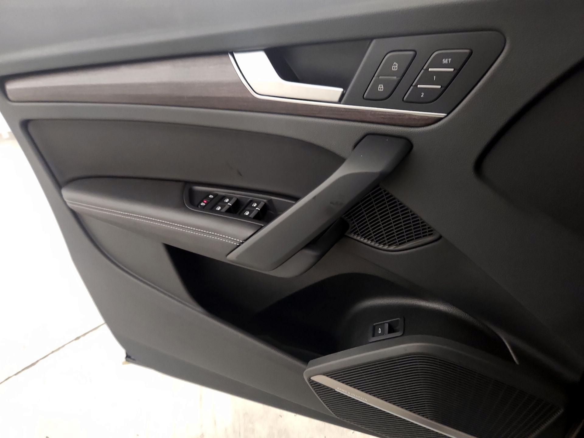 Thumbnail: 2023 Audi Q5 - 12