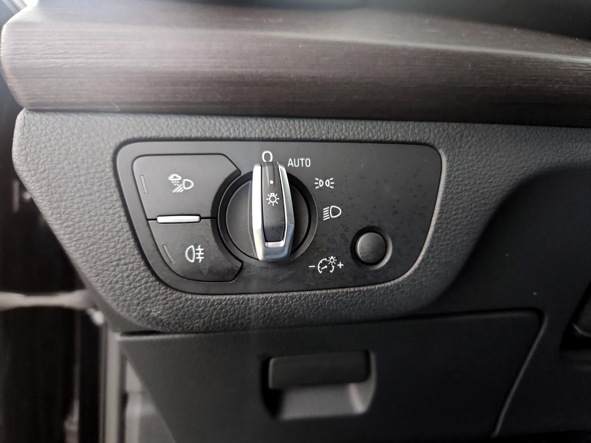 Thumbnail: 2023 Audi Q5 - 13